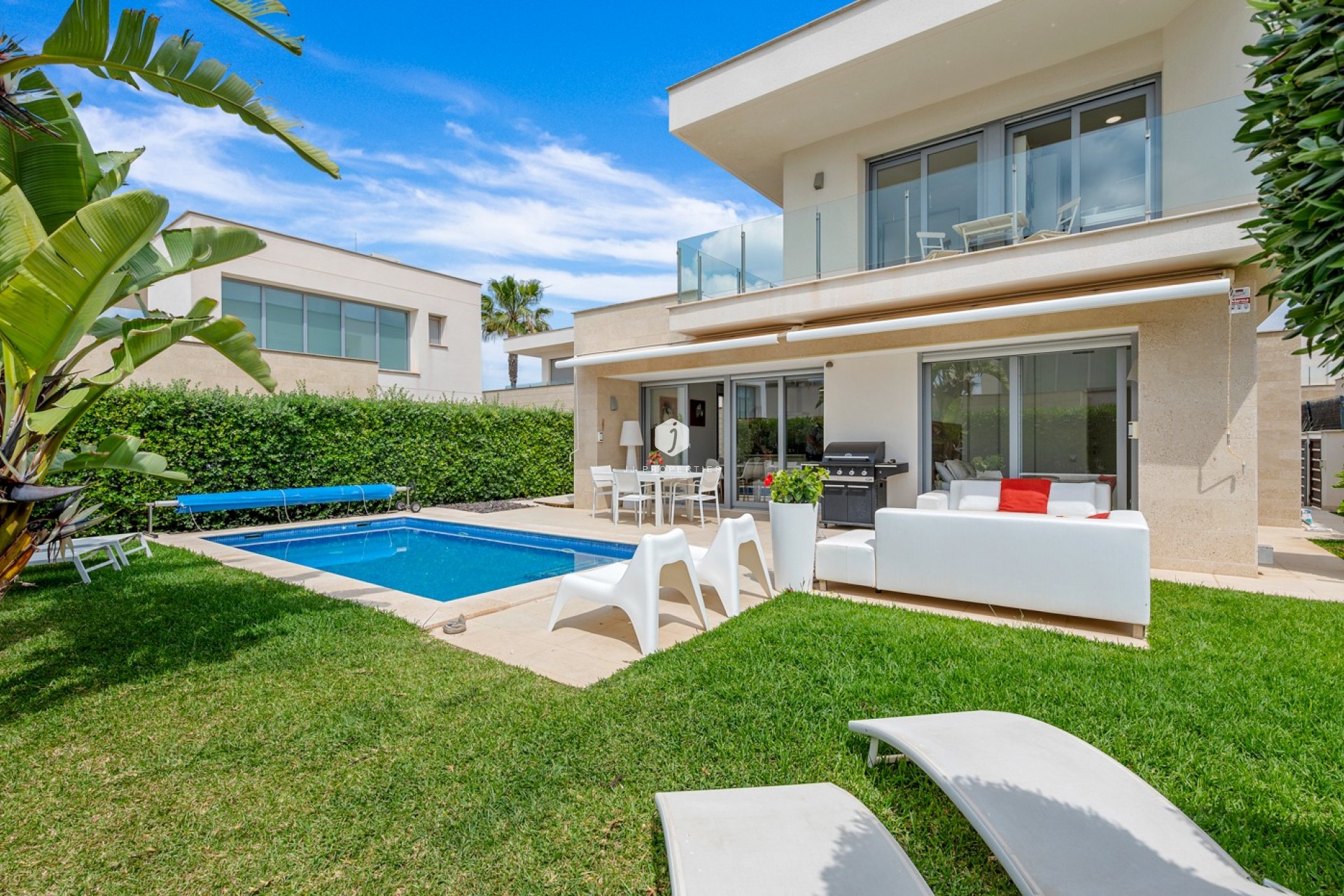 Aus zweiter Hand - Villa -
Orihuela Costa - Costa Blanca