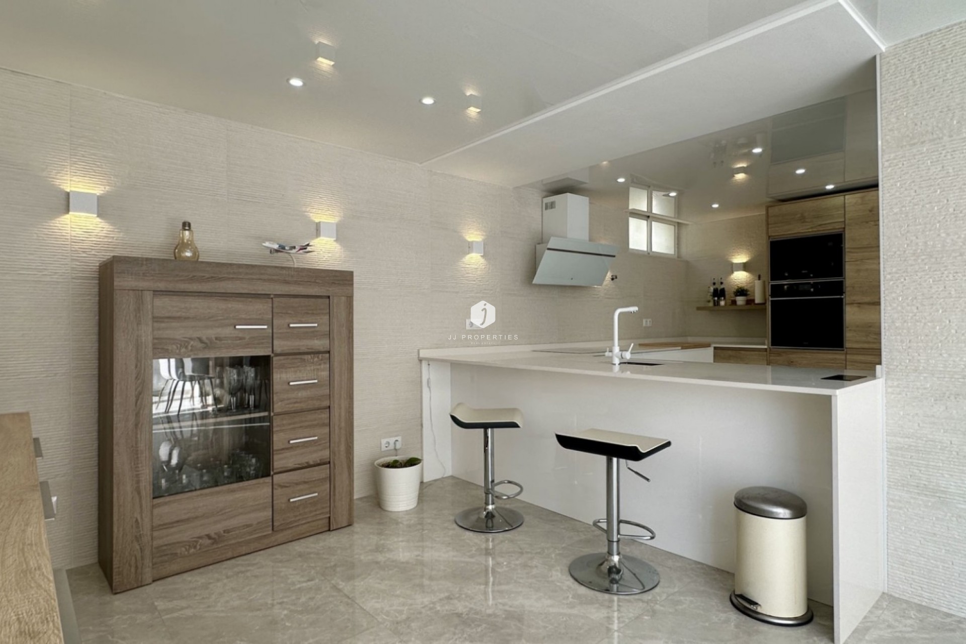 Aus zweiter Hand - Villa -
Orihuela Costa - Costa Blanca