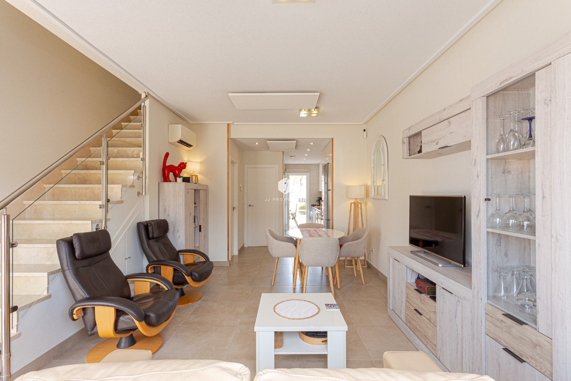 Aus zweiter Hand - Villa -
Orihuela Costa - Costa Blanca