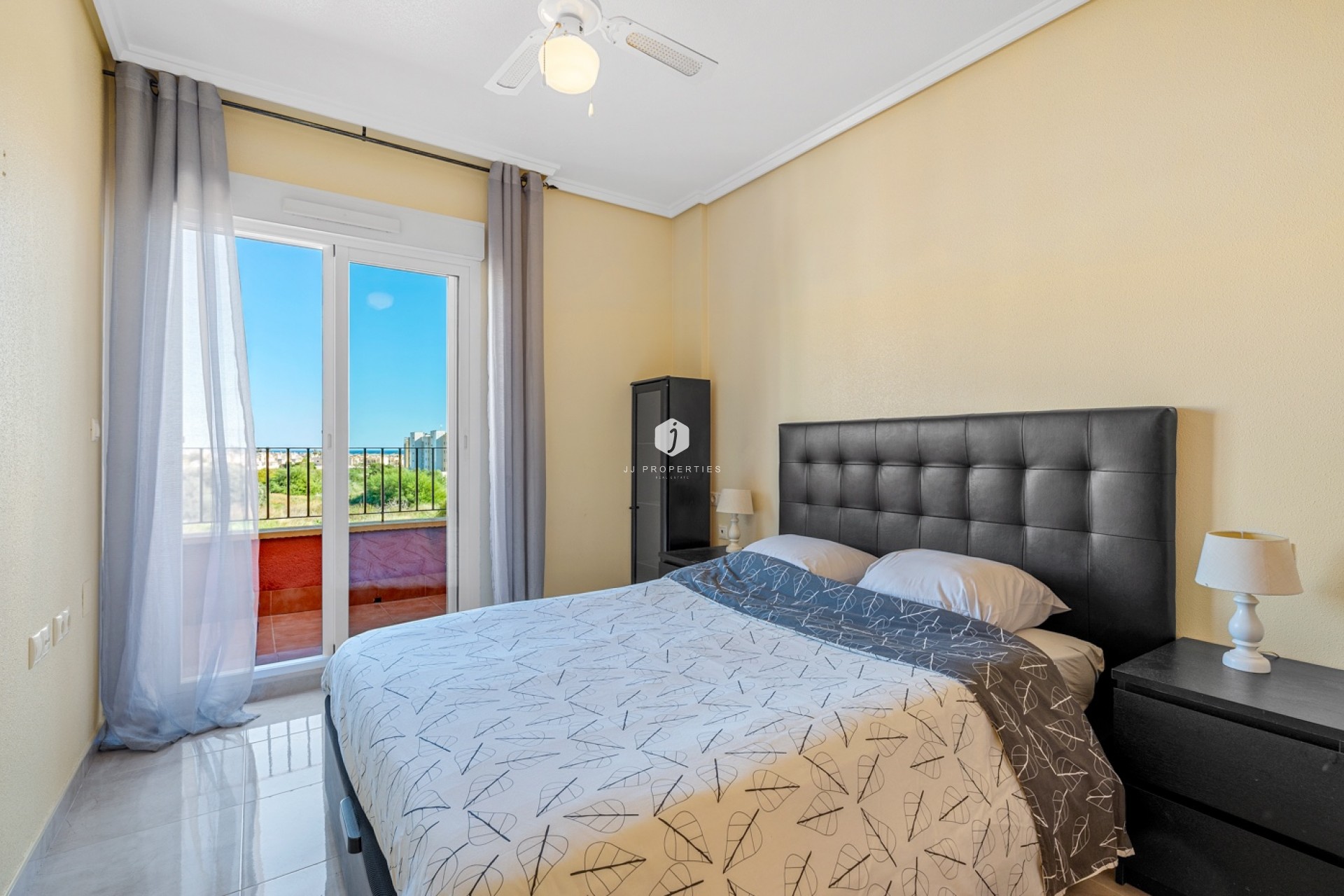 Aus zweiter Hand - Villa -
Orihuela Costa - Costa Blanca