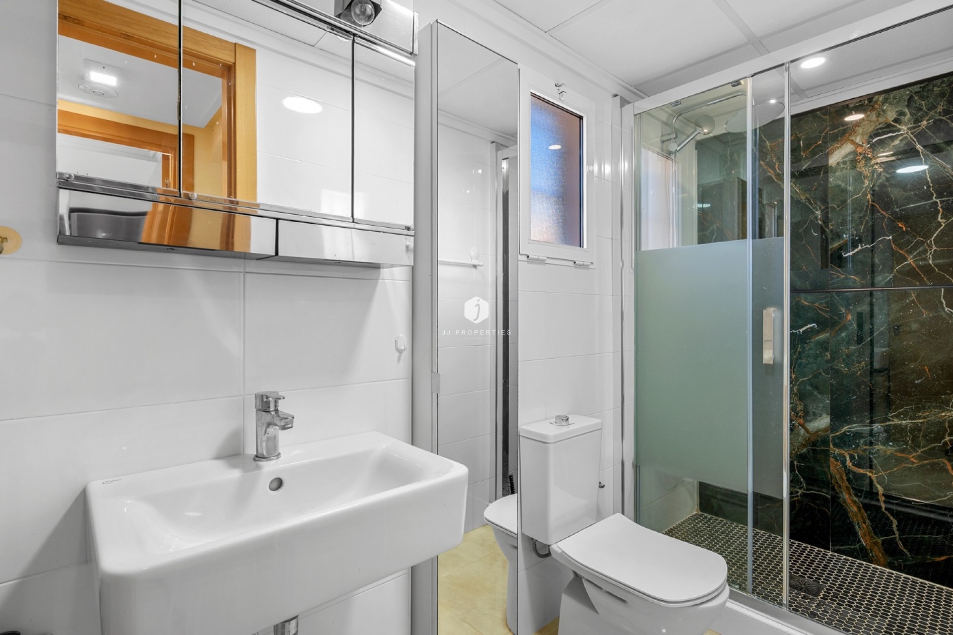 Aus zweiter Hand - Villa -
Orihuela Costa - Costa Blanca