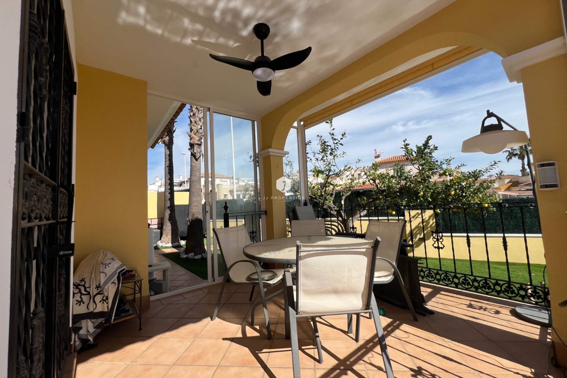 Aus zweiter Hand - Villa -
Orihuela Costa - Costa Blanca