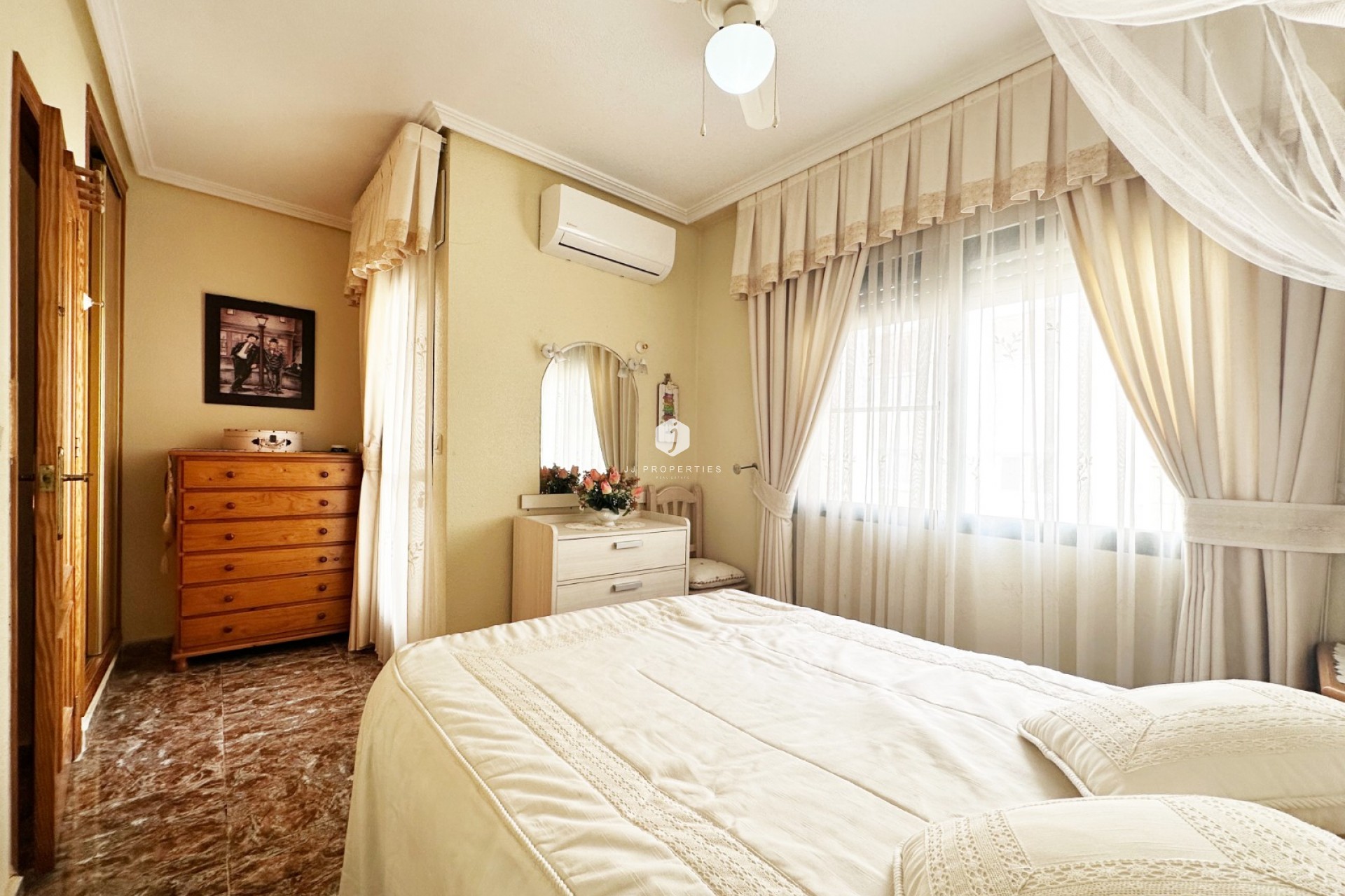 Aus zweiter Hand - Villa -
Orihuela Costa - Costa Blanca
