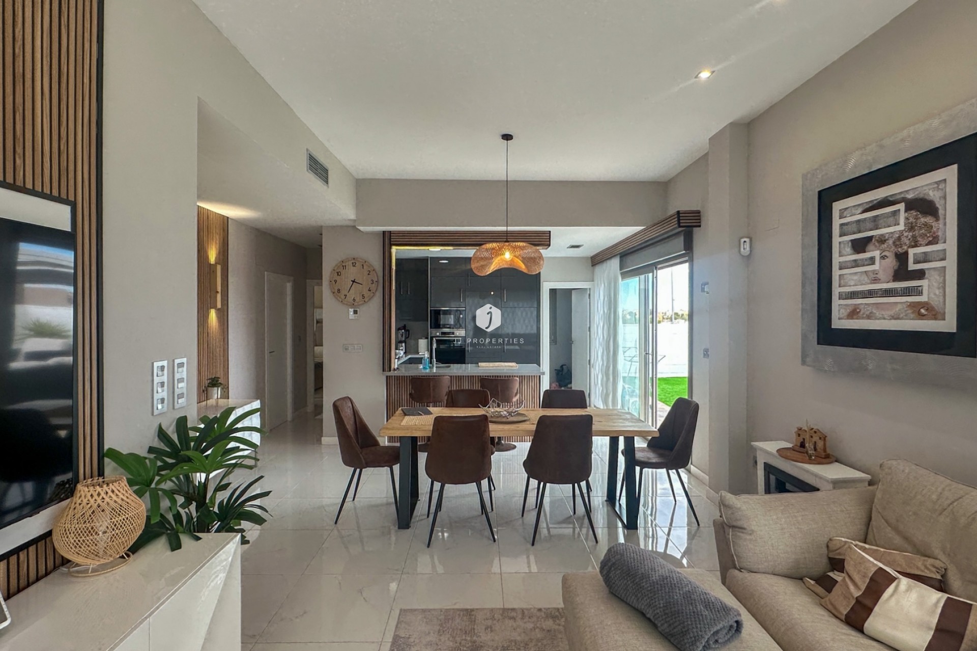 Aus zweiter Hand - Villa -
Orihuela Costa - Costa Blanca