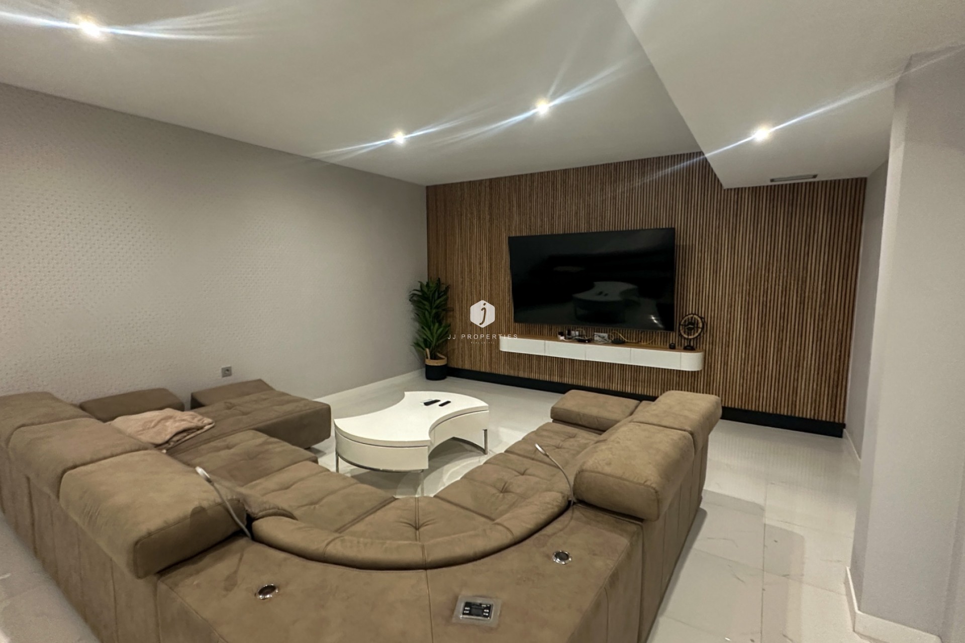 Aus zweiter Hand - Villa -
Orihuela Costa - Costa Blanca