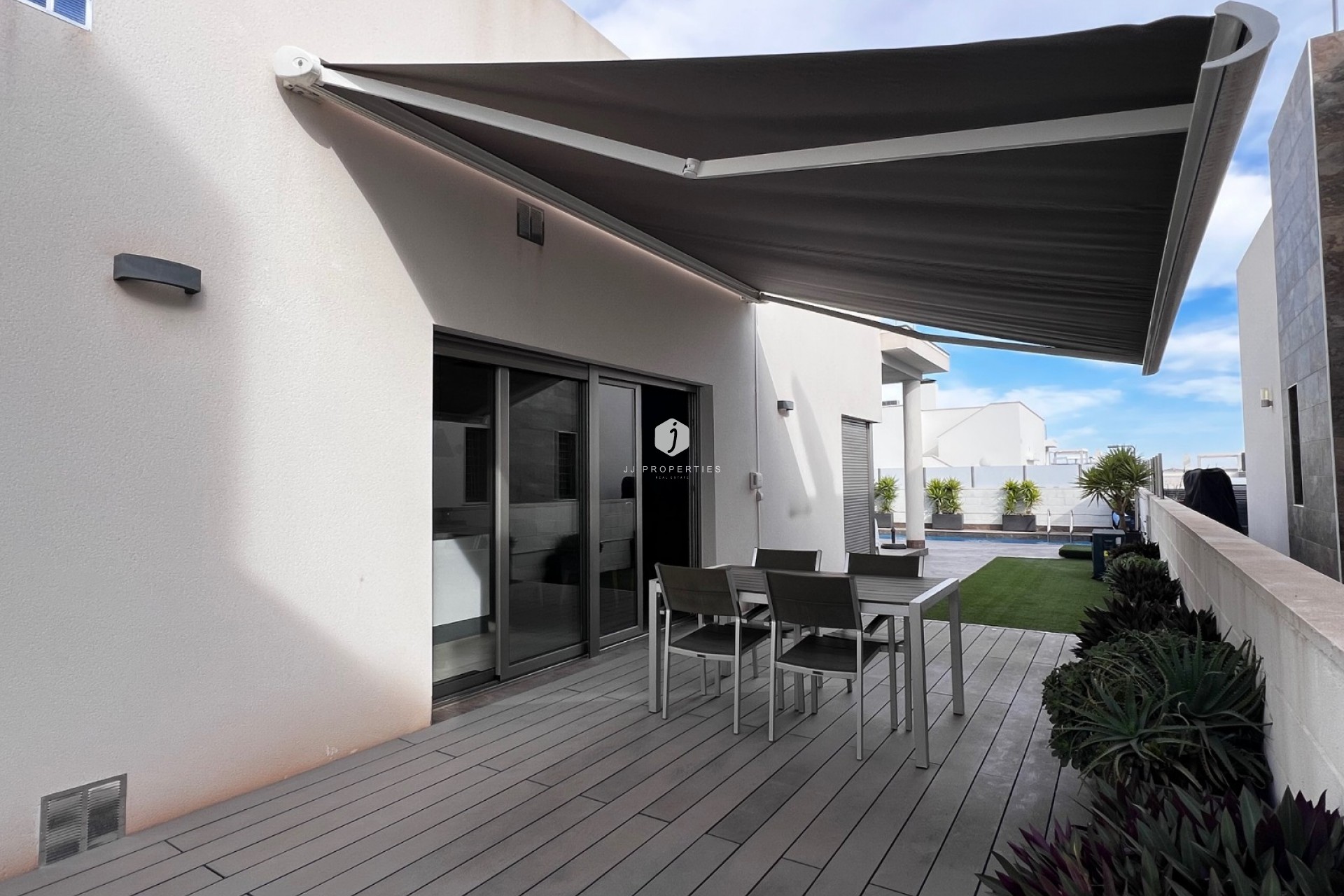 Aus zweiter Hand - Villa -
Orihuela Costa - Costa Blanca