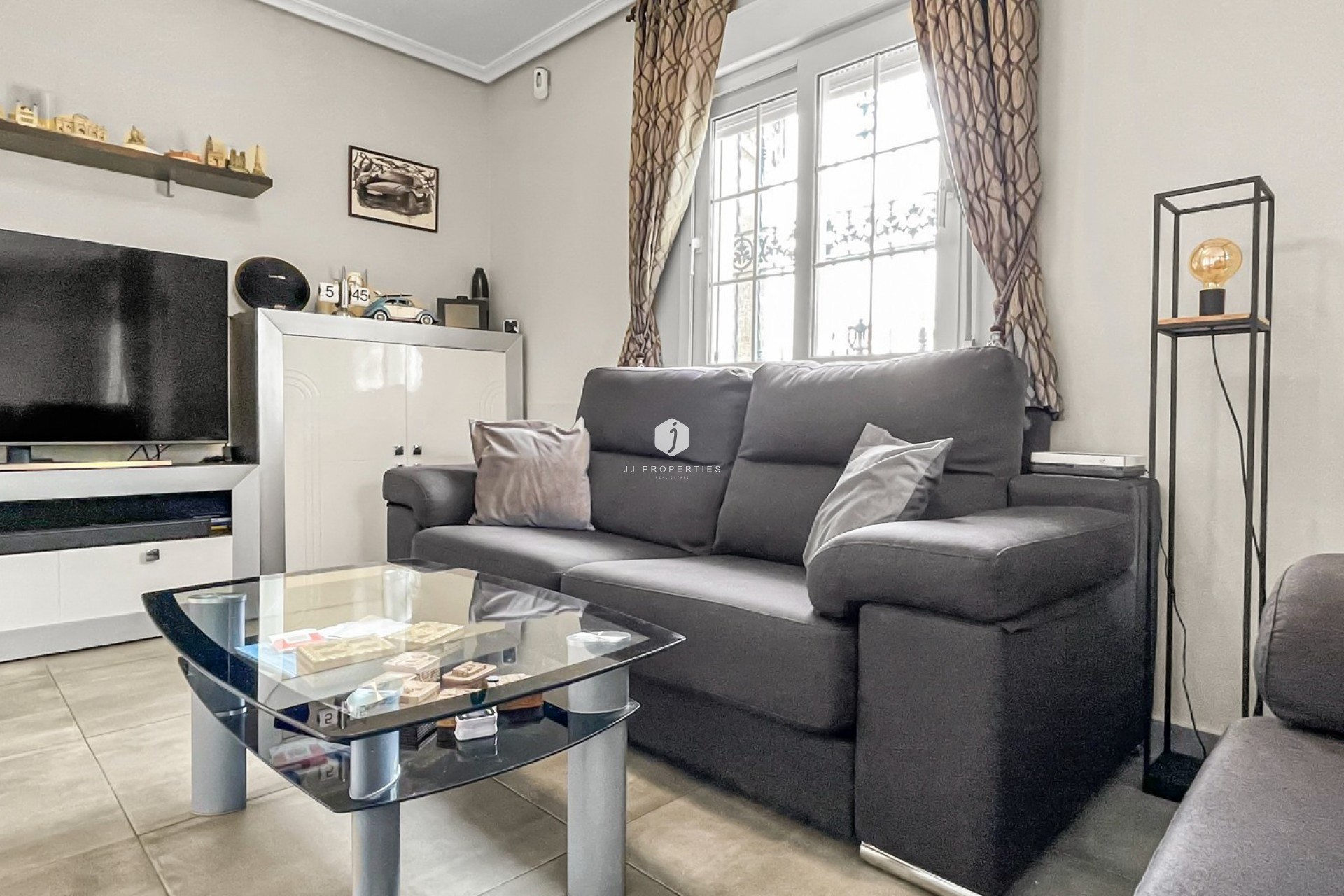 Aus zweiter Hand - Villa -
Orihuela Costa - Costa Blanca