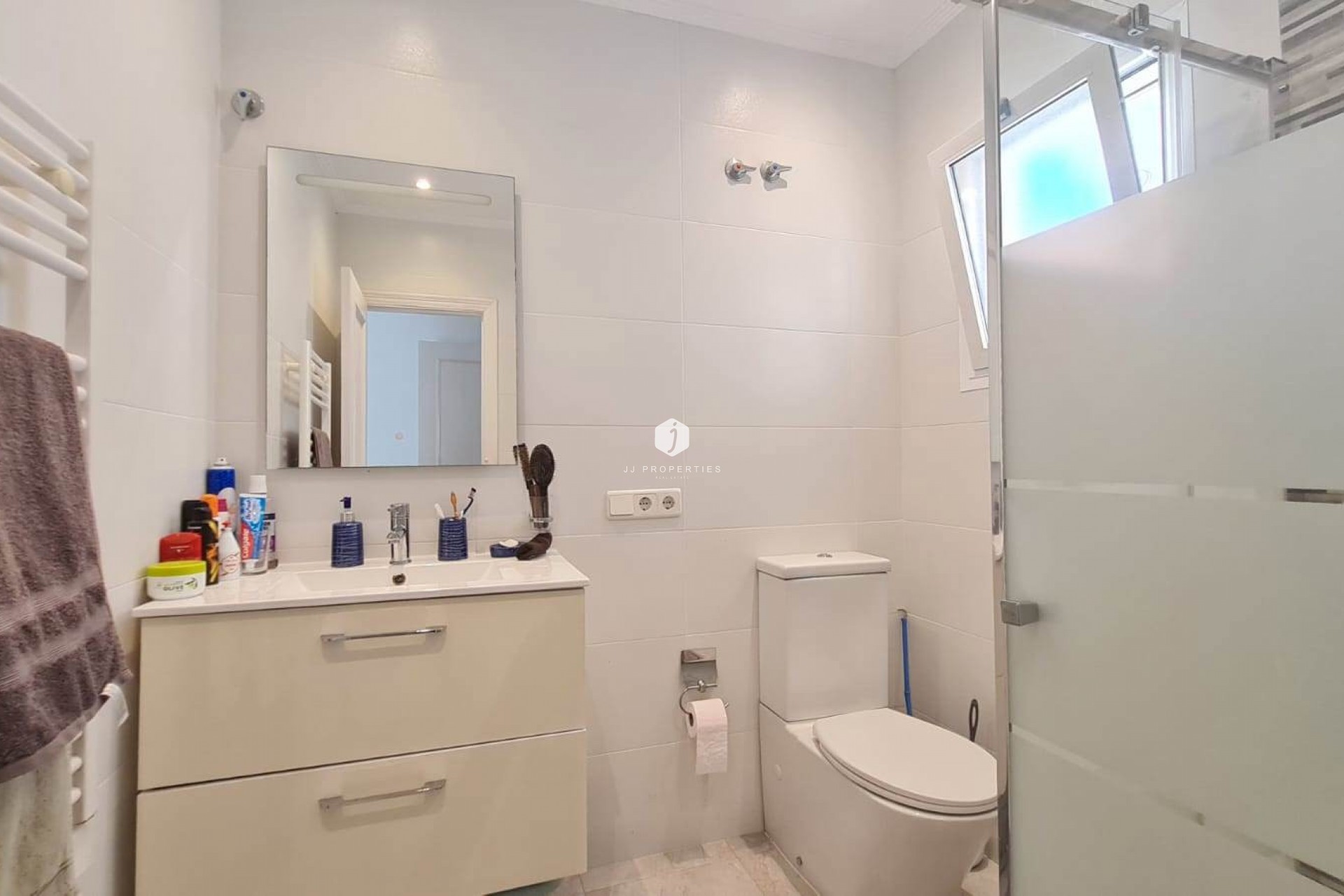 Aus zweiter Hand - Villa -
Orihuela Costa - Costa Blanca