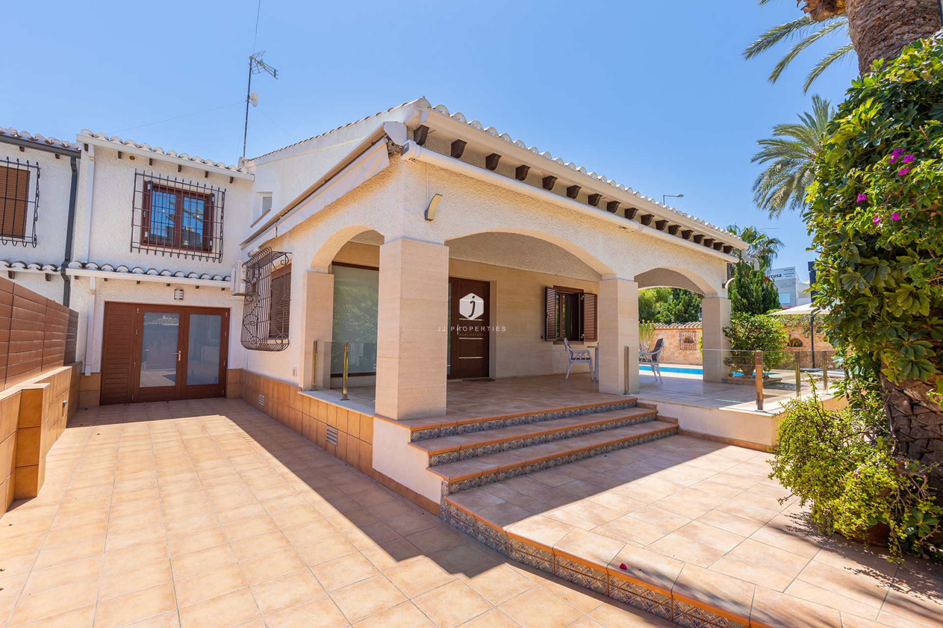 Aus zweiter Hand - Villa -
Orihuela Costa - Costa Blanca