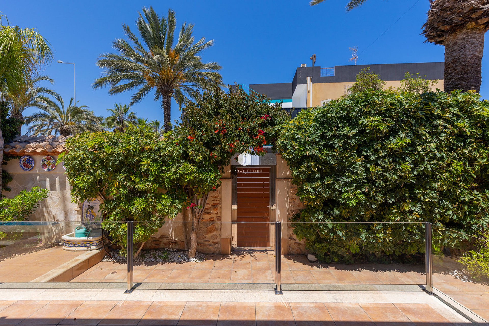 Aus zweiter Hand - Villa -
Orihuela Costa - Costa Blanca