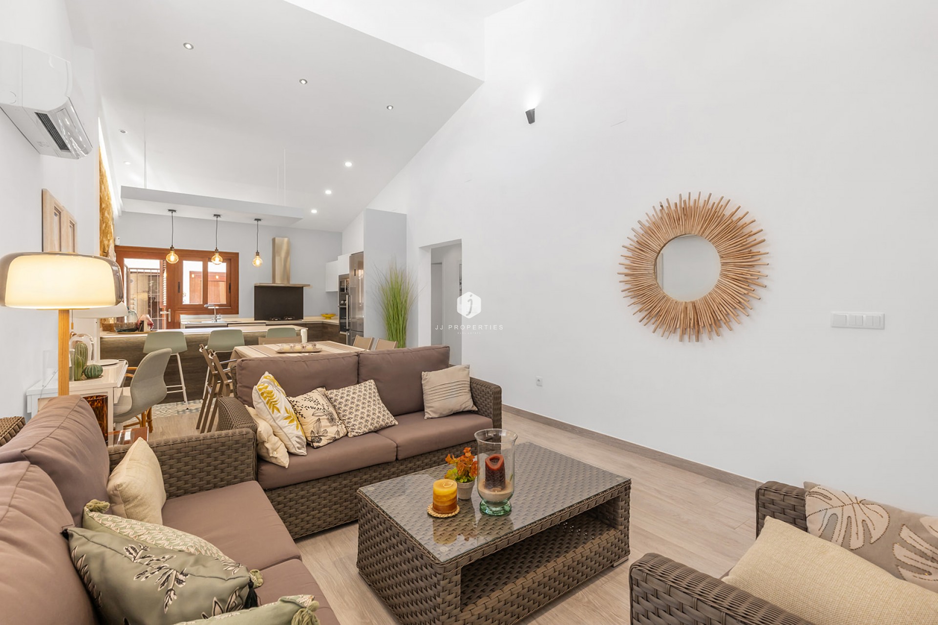 Aus zweiter Hand - Villa -
Orihuela Costa - Costa Blanca