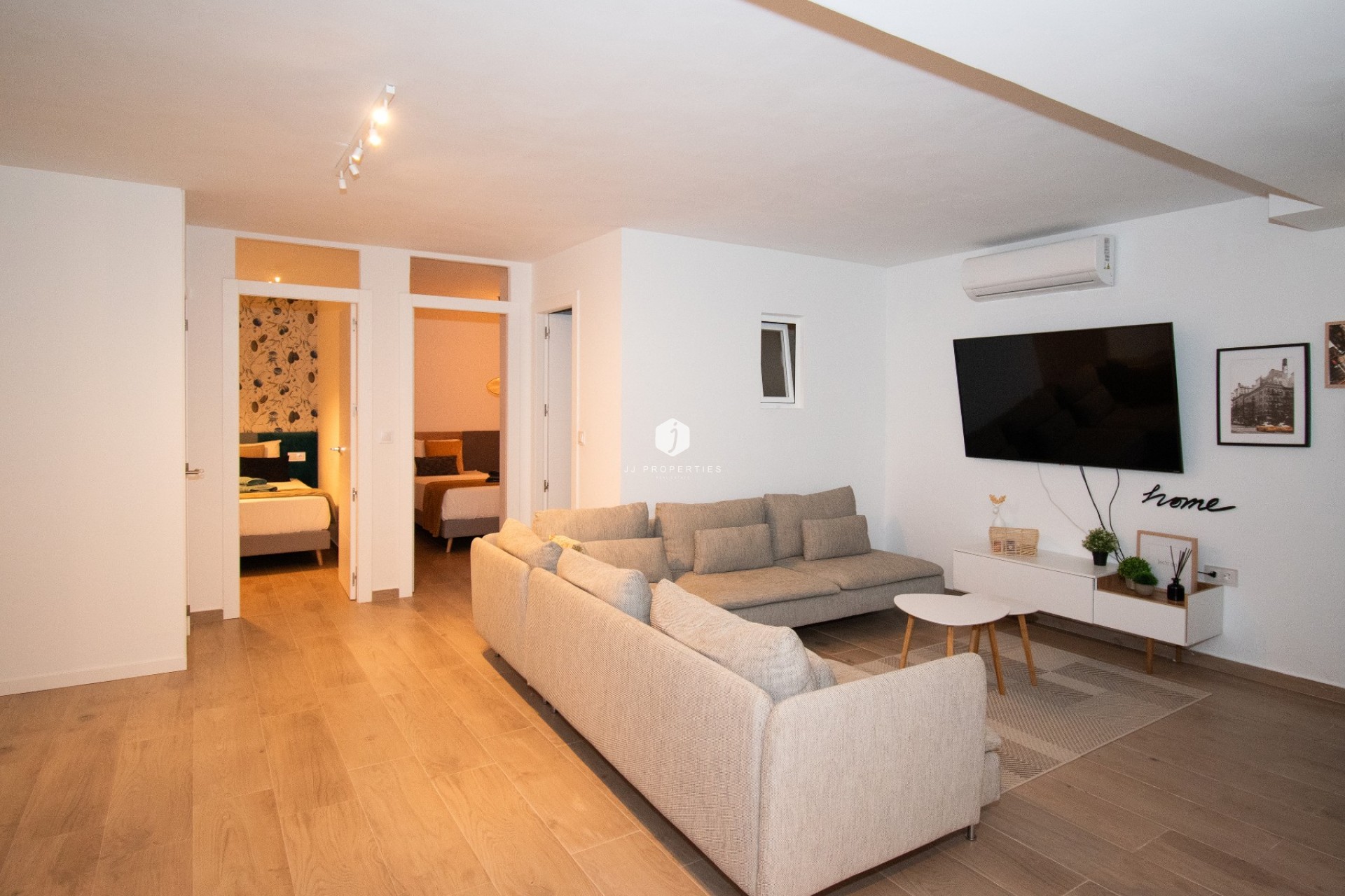 Aus zweiter Hand - Villa -
Orihuela Costa - Costa Blanca