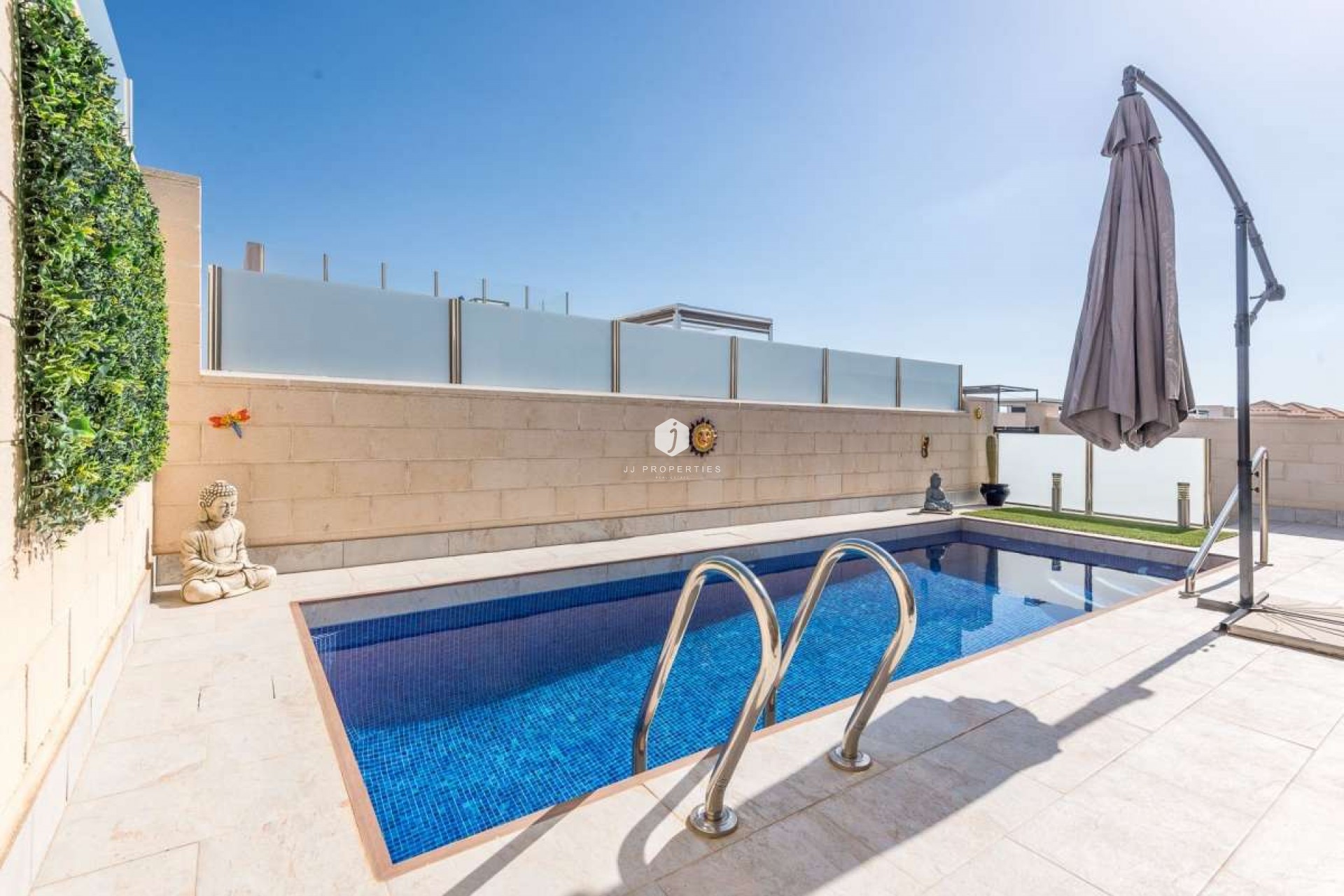 Aus zweiter Hand - Villa -
Orihuela Costa - Costa Blanca
