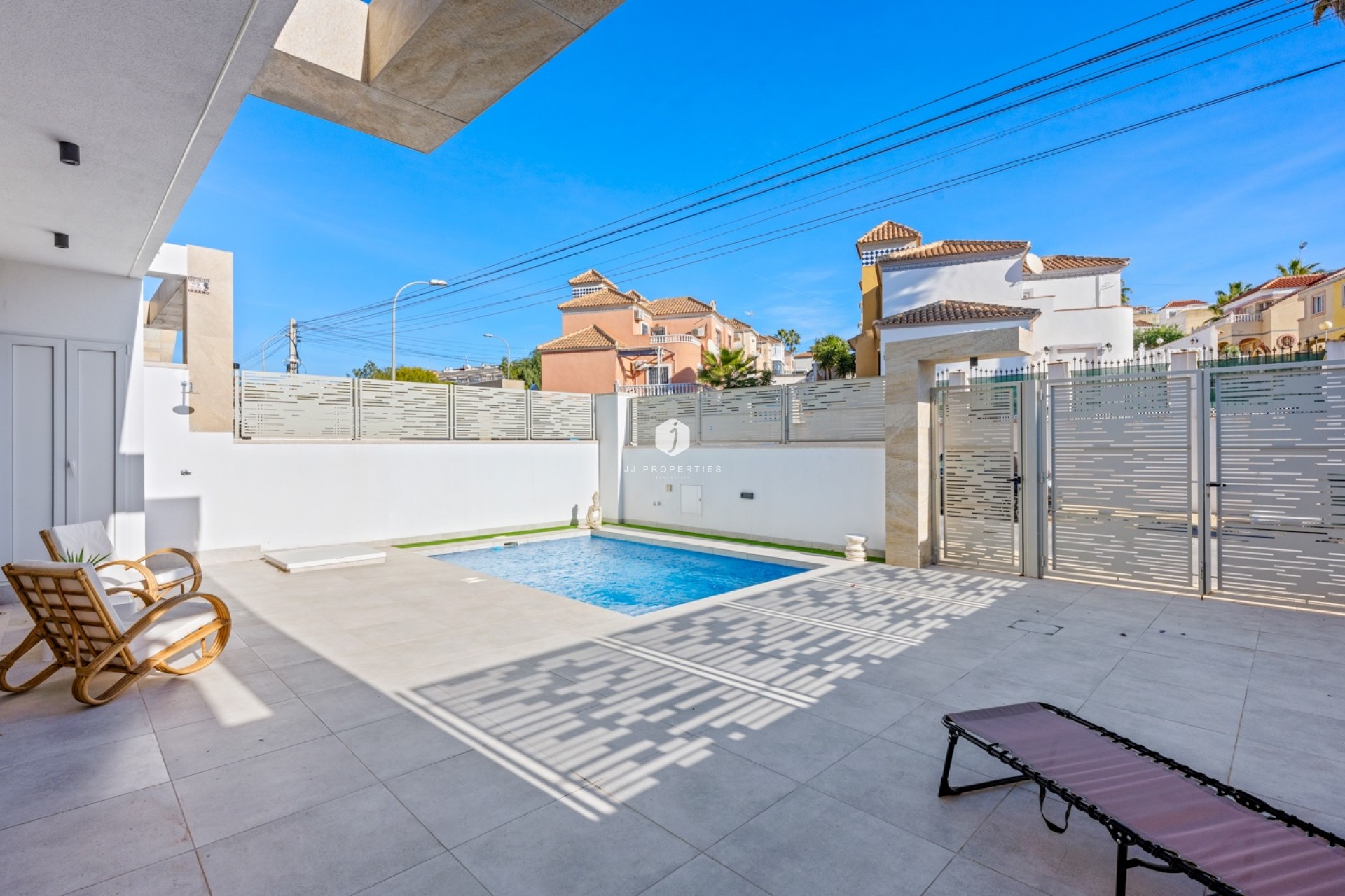 Aus zweiter Hand - Villa -
Orihuela Costa - Costa Blanca