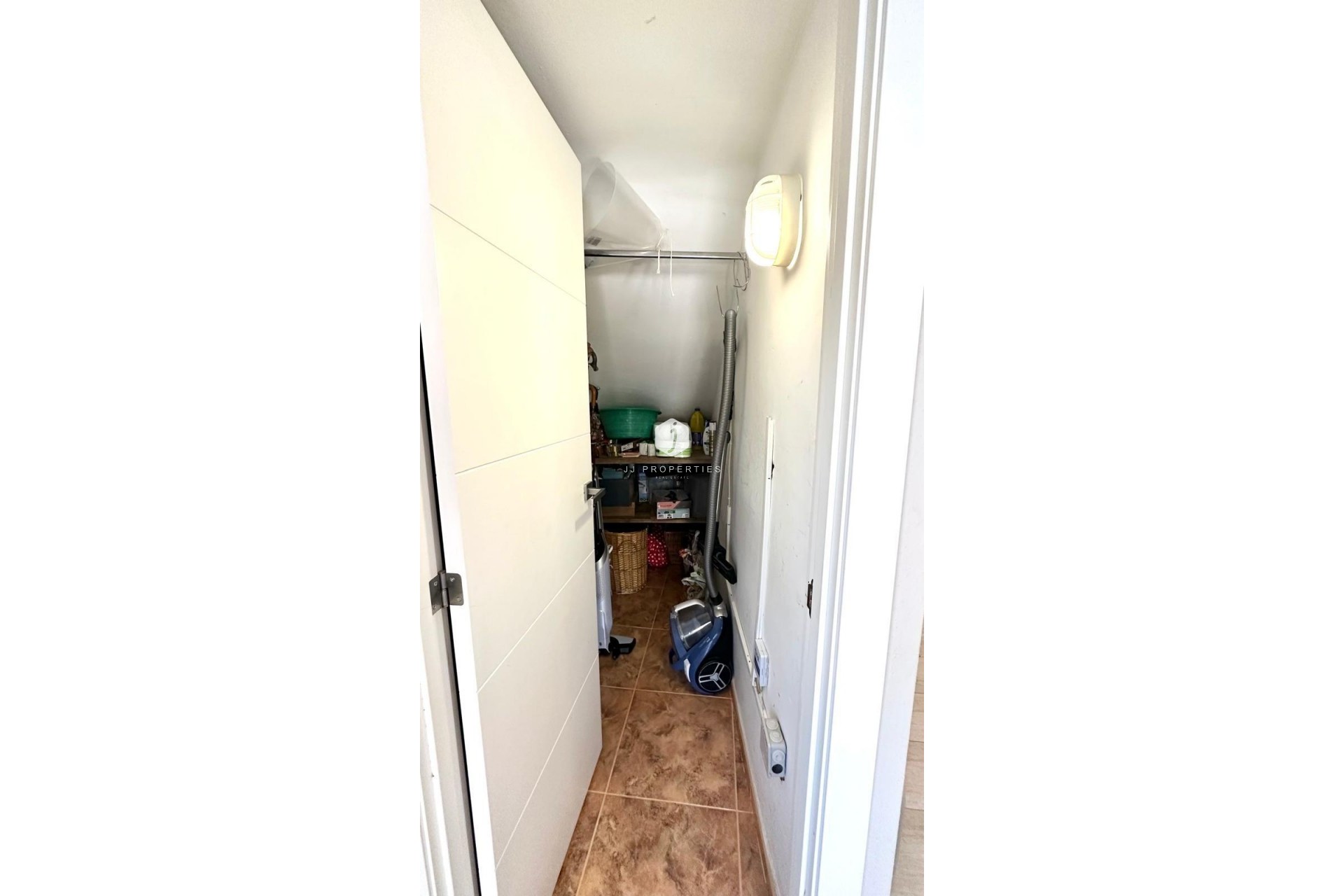 Aus zweiter Hand - Villa -
Orihuela Costa - La Regia