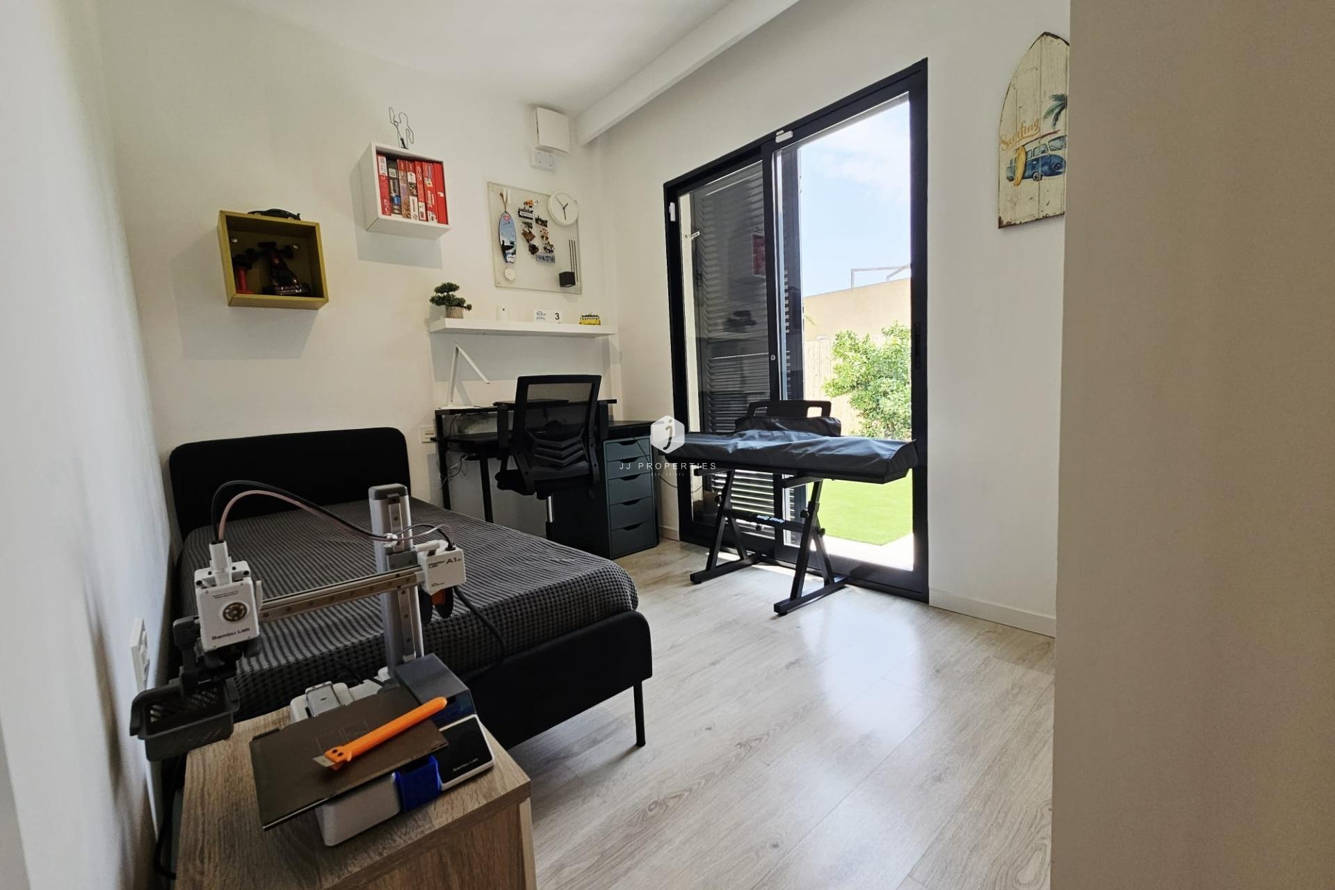 Aus zweiter Hand - Villa -
Orihuela Costa - La Regia