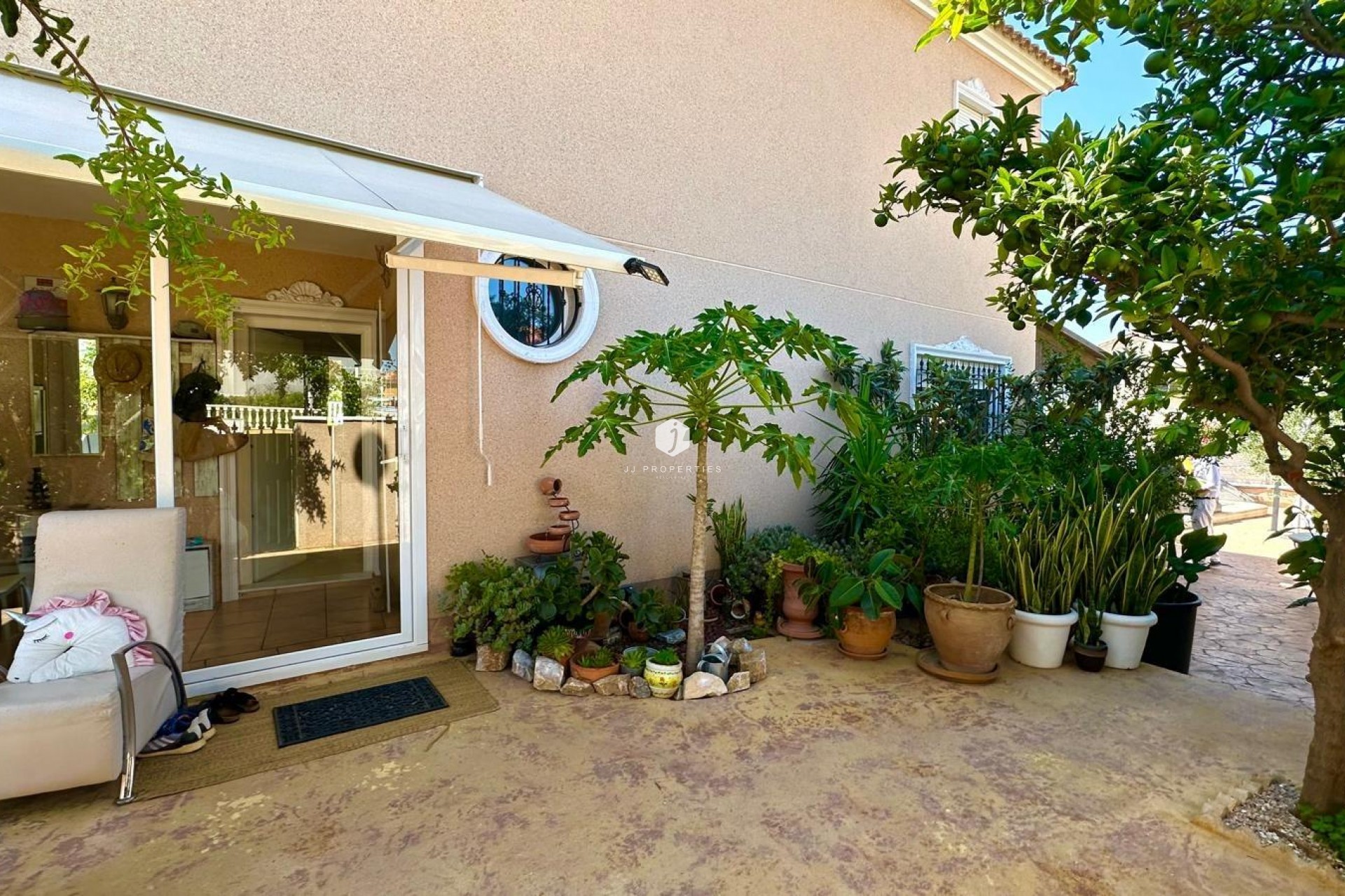 Aus zweiter Hand - Villa -
Orihuela Costa - La Regia
