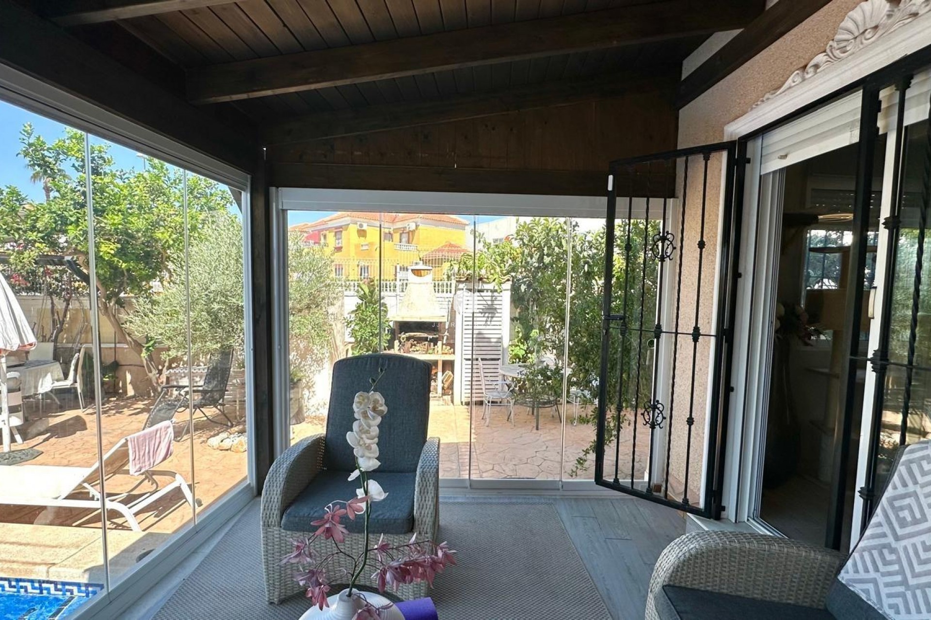 Aus zweiter Hand - Villa -
Orihuela Costa - La Regia