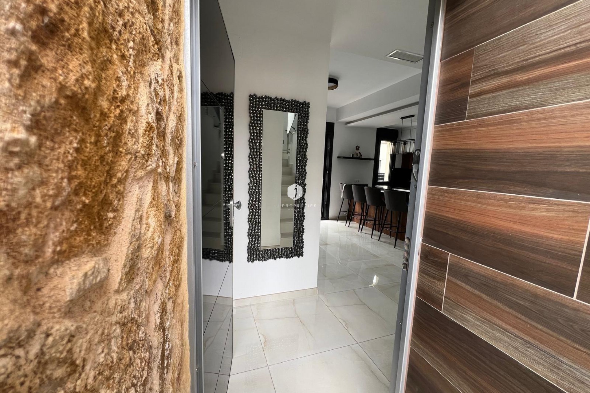 Aus zweiter Hand - Villa -
Orihuela Costa - Lomas de Cabo Roig