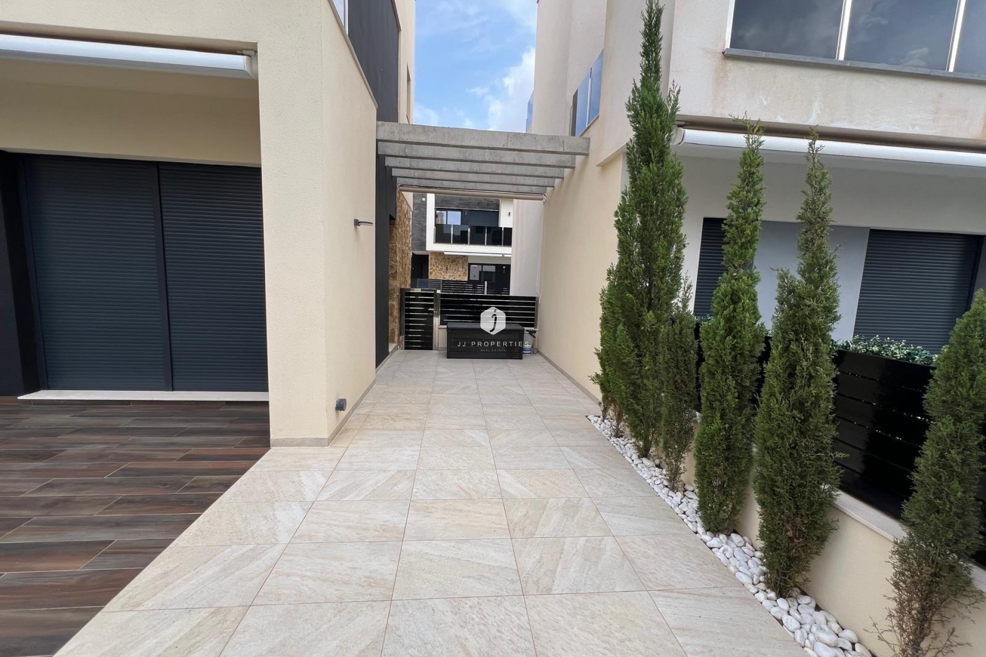 Aus zweiter Hand - Villa -
Orihuela Costa - Lomas de Cabo Roig