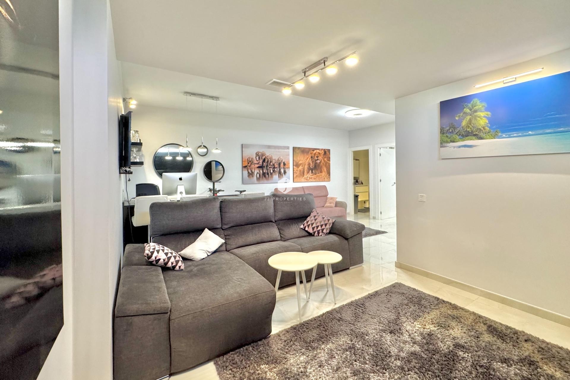 Aus zweiter Hand - Villa -
Orihuela Costa - Lomas de Cabo Roig