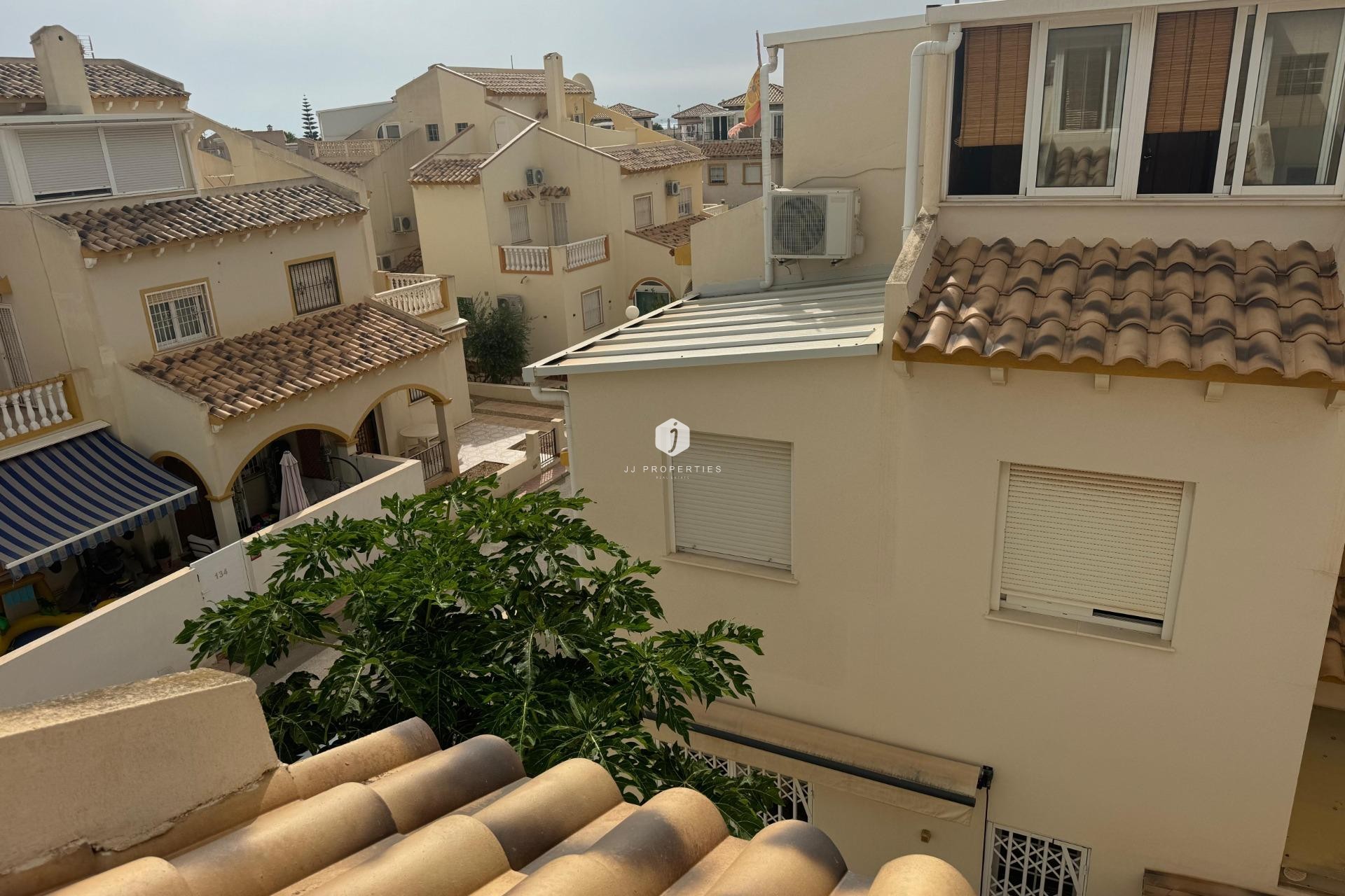 Aus zweiter Hand - Villa -
Orihuela Costa - Los Dolses