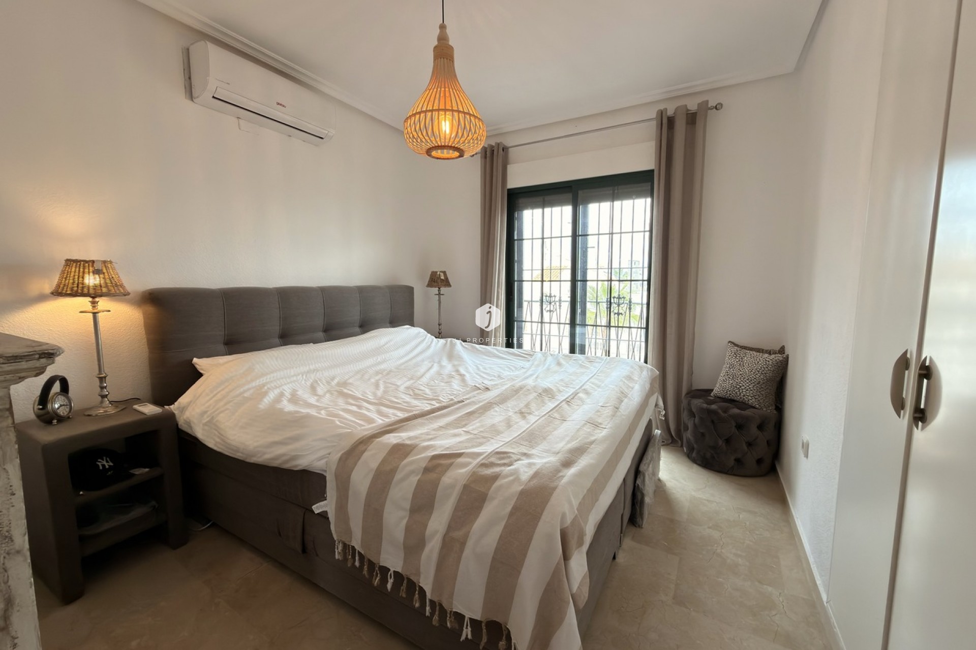 Aus zweiter Hand - Villa -
Orihuela Costa - Los Doses