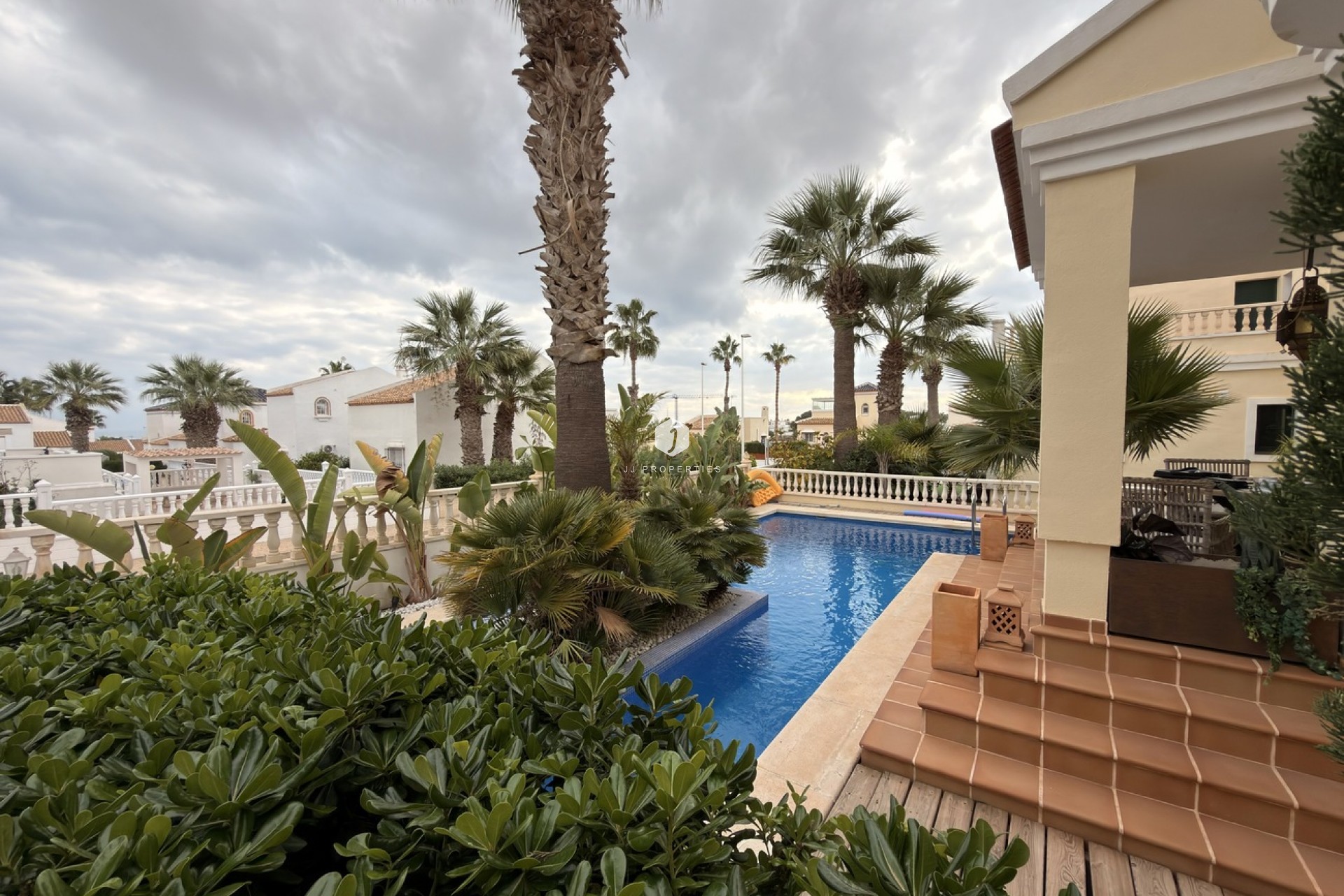 Aus zweiter Hand - Villa -
Orihuela Costa - Los Doses