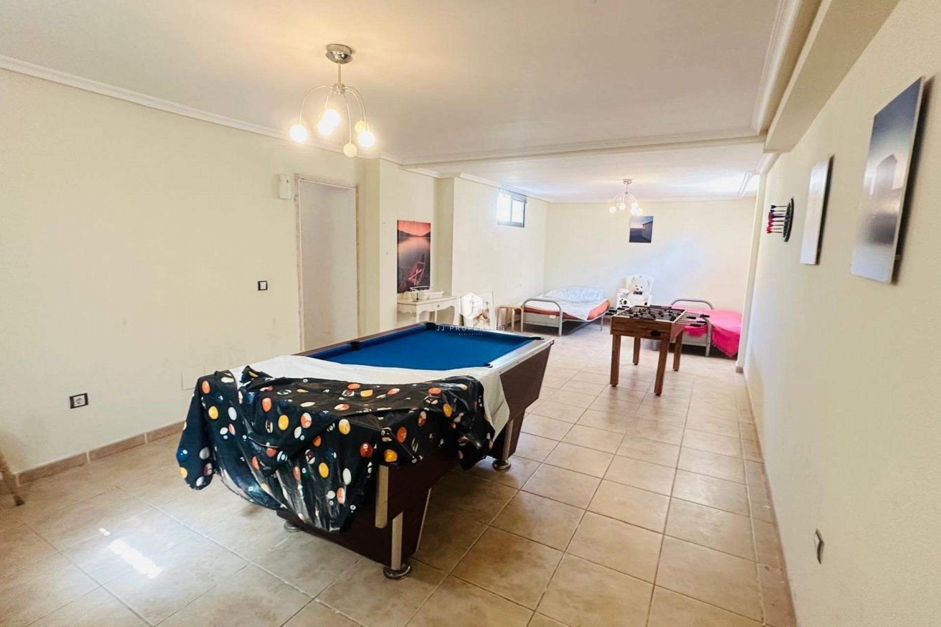 Aus zweiter Hand - Villa -
Orihuela Costa - PAU 8