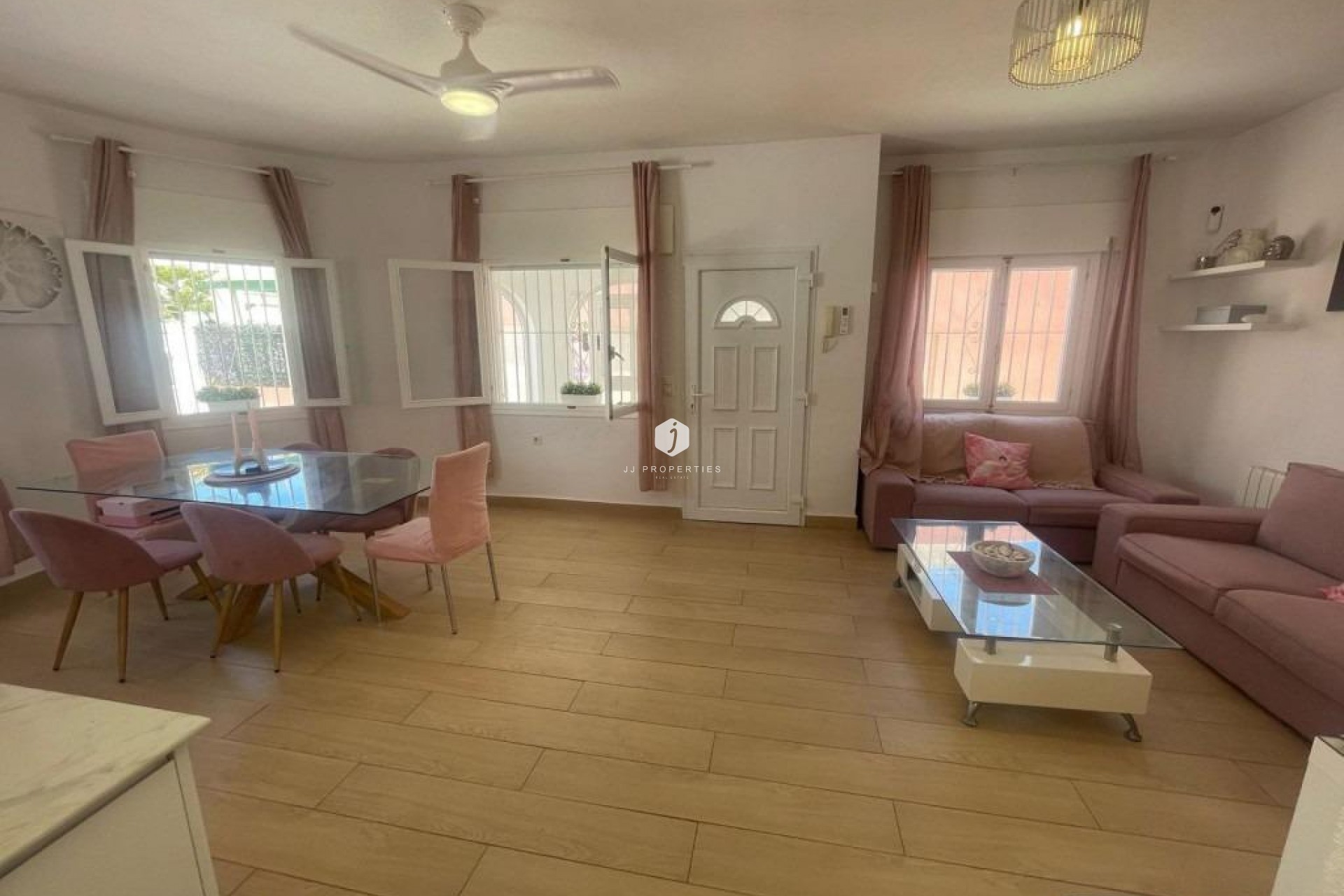 Aus zweiter Hand - Villa -
Orihuela Costa - Playa Flamenca