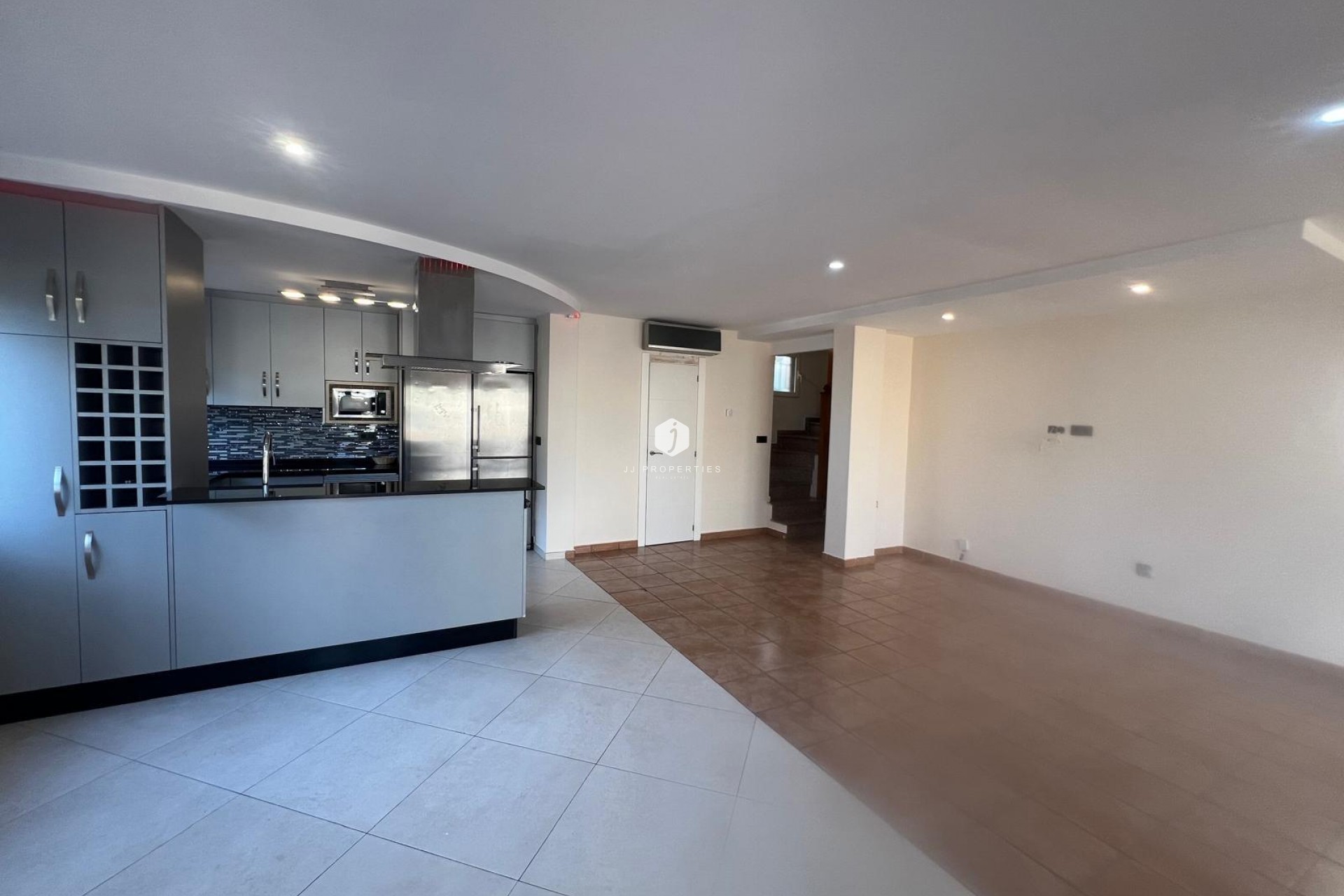 Aus zweiter Hand - Villa -
Orihuela Costa - Villamartín-las Filipinas