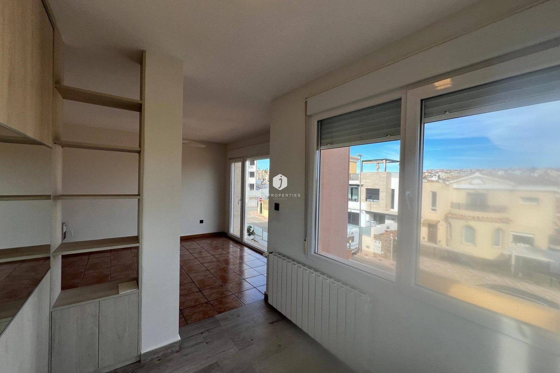 Aus zweiter Hand - Villa -
Orihuela Costa - Villamartín-las Filipinas