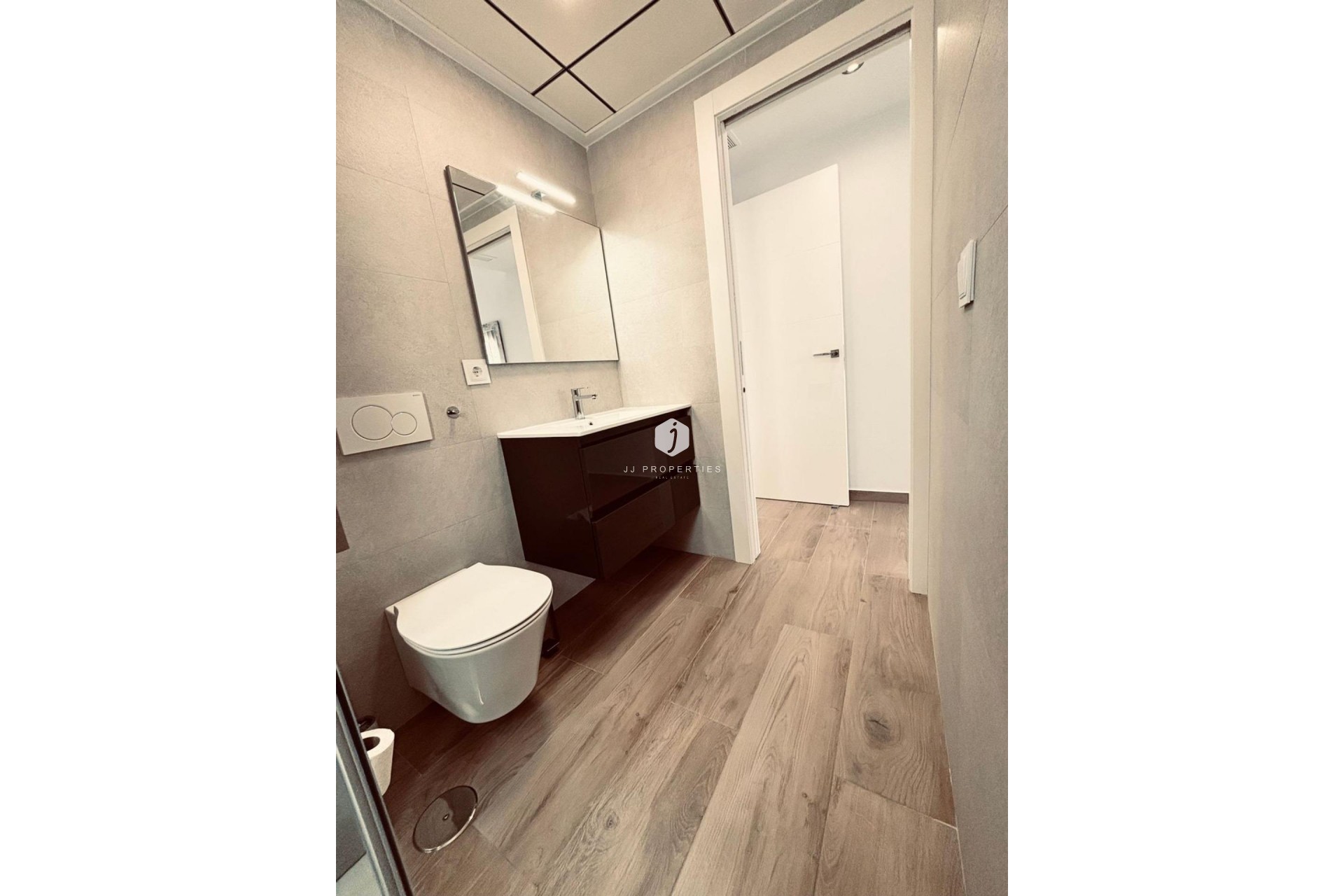 Aus zweiter Hand - Villa -
Orihuela Costa - Villamartín-las Filipinas