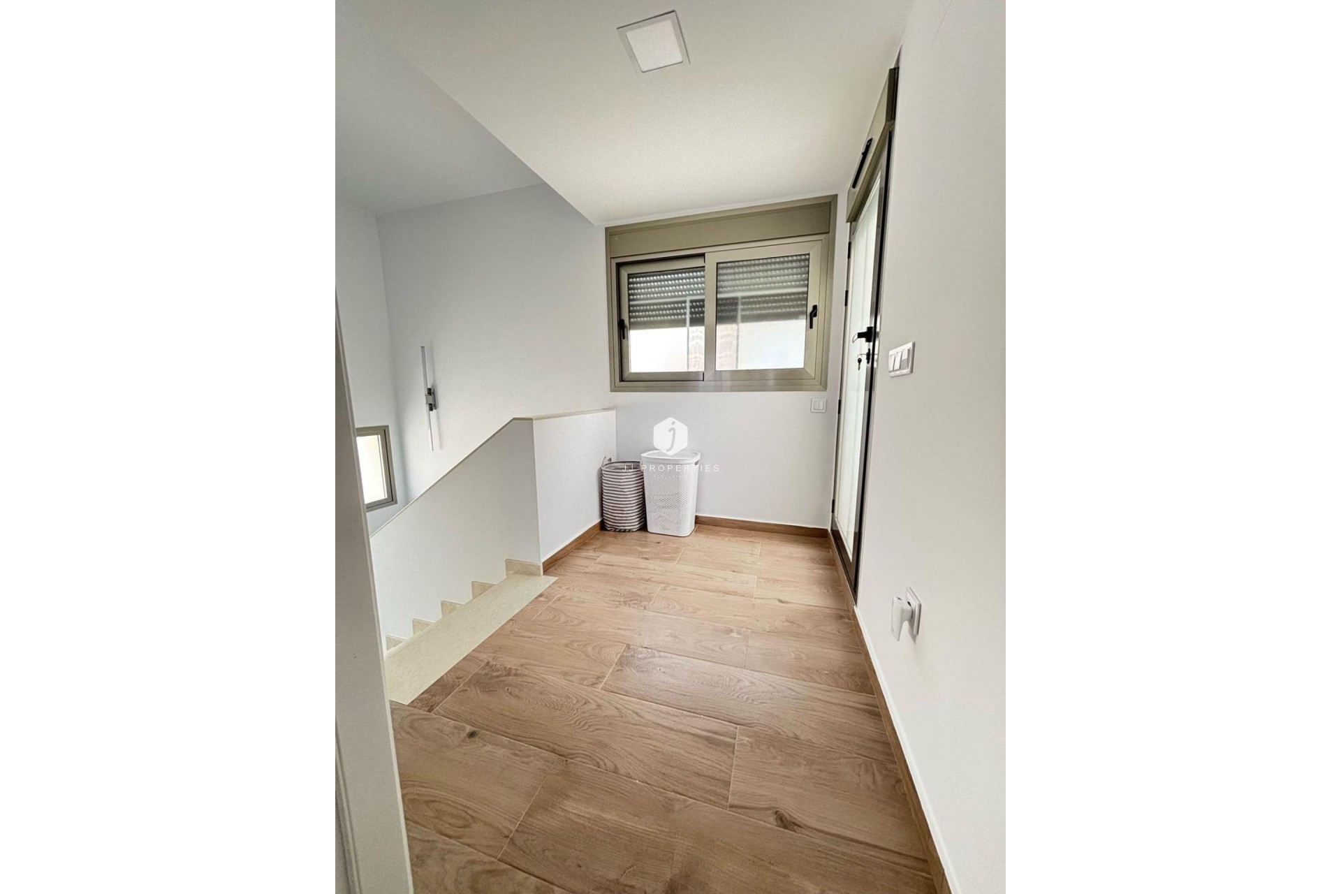 Aus zweiter Hand - Villa -
Orihuela Costa - Villamartín-las Filipinas