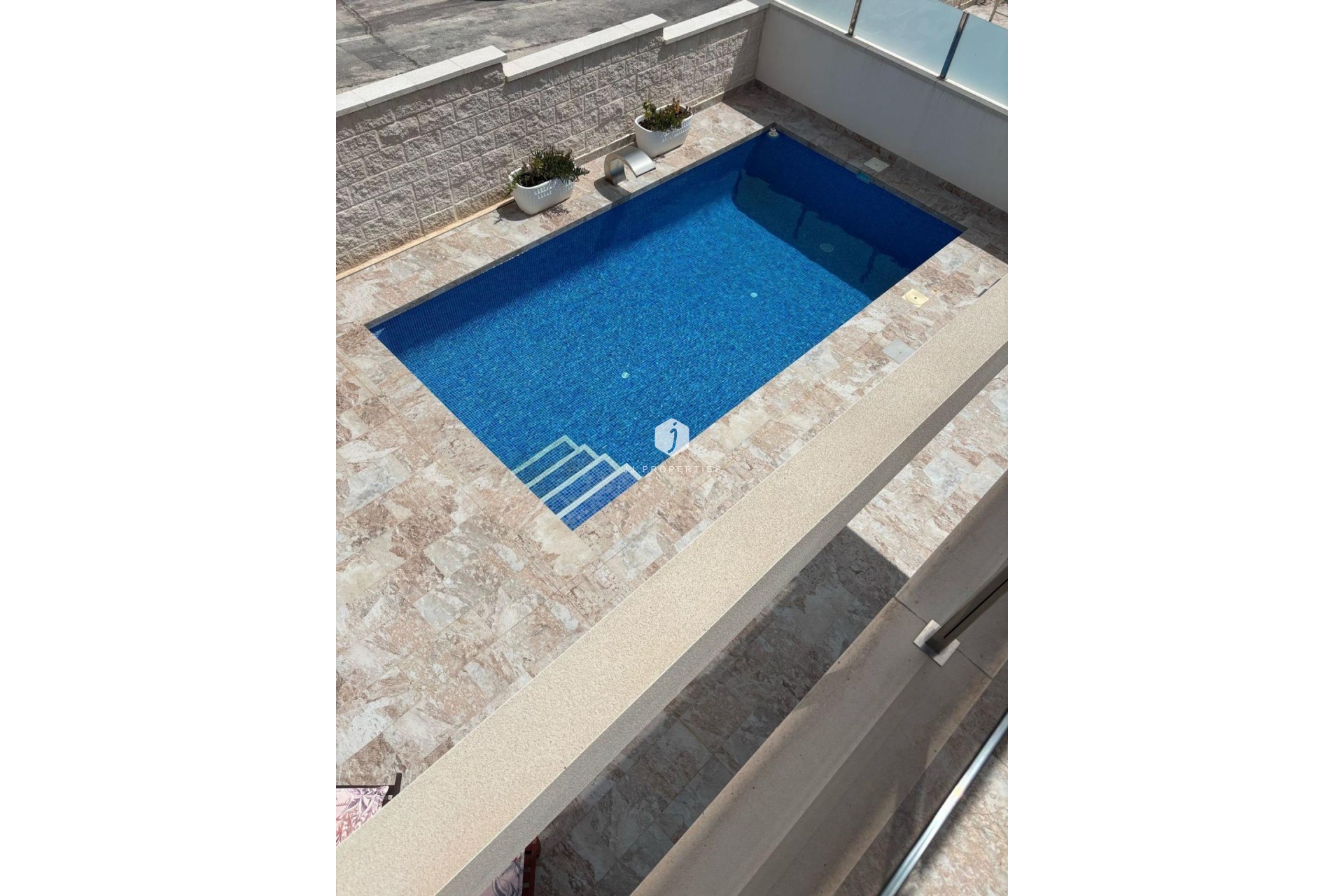 Aus zweiter Hand - Villa -
Orihuela Costa - Villamartín-las Filipinas