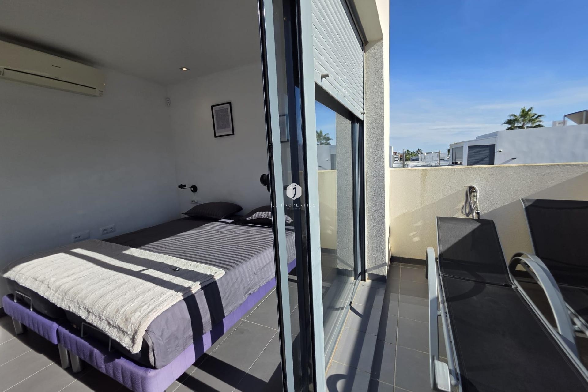 Aus zweiter Hand - Villa -
Orihuela Costa - Villamartín