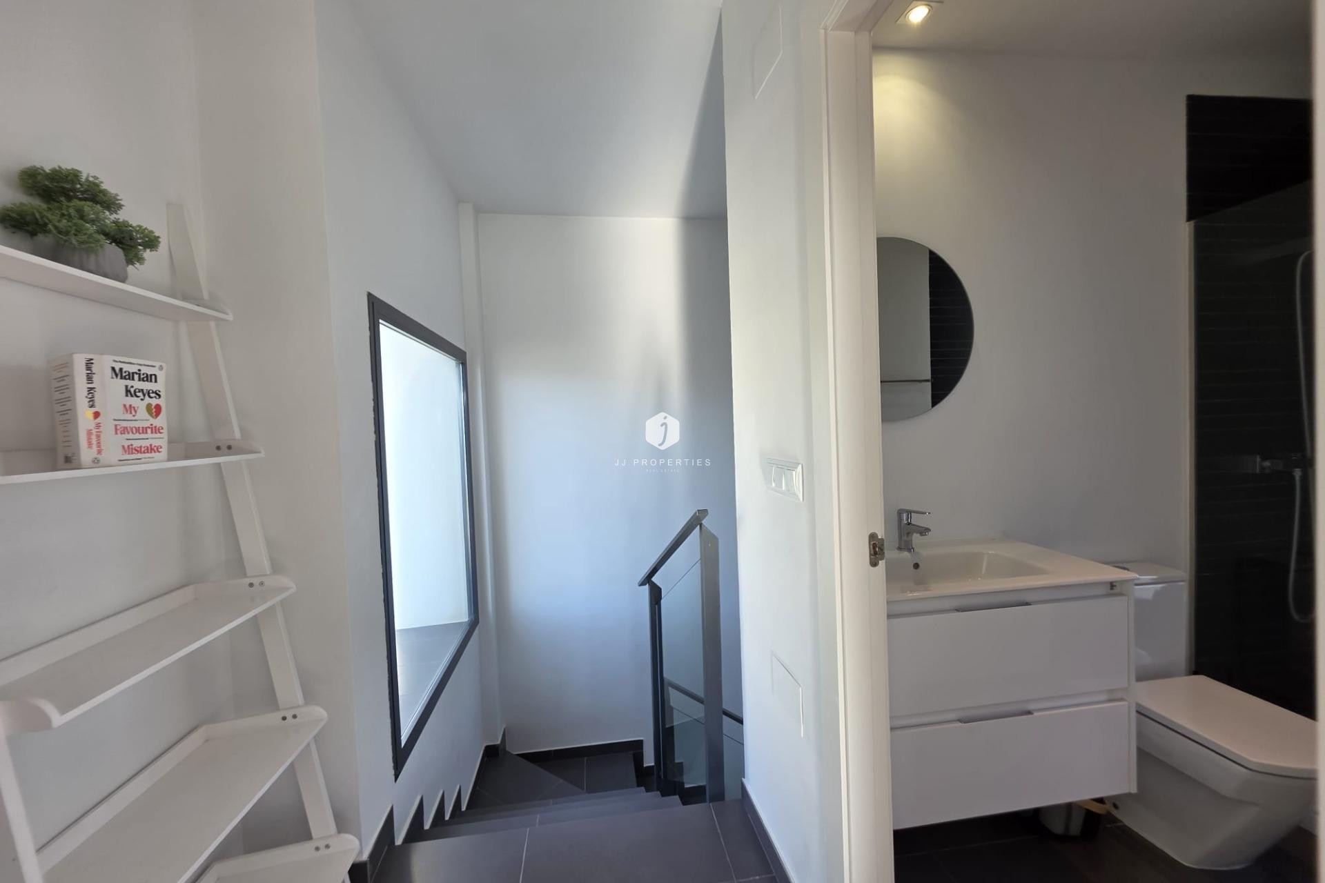 Aus zweiter Hand - Villa -
Orihuela Costa - Villamartín