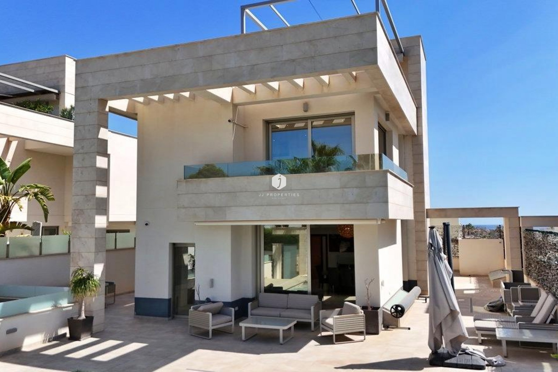 Aus zweiter Hand - Villa -
Orihuela Costa - Villamartín
