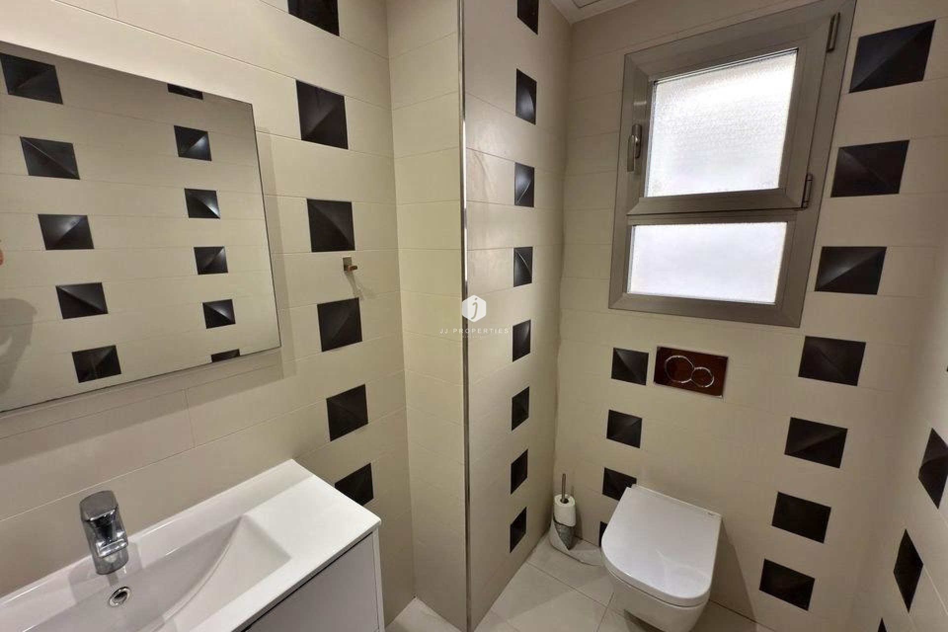 Aus zweiter Hand - Villa -
Orihuela Costa - Villamartín