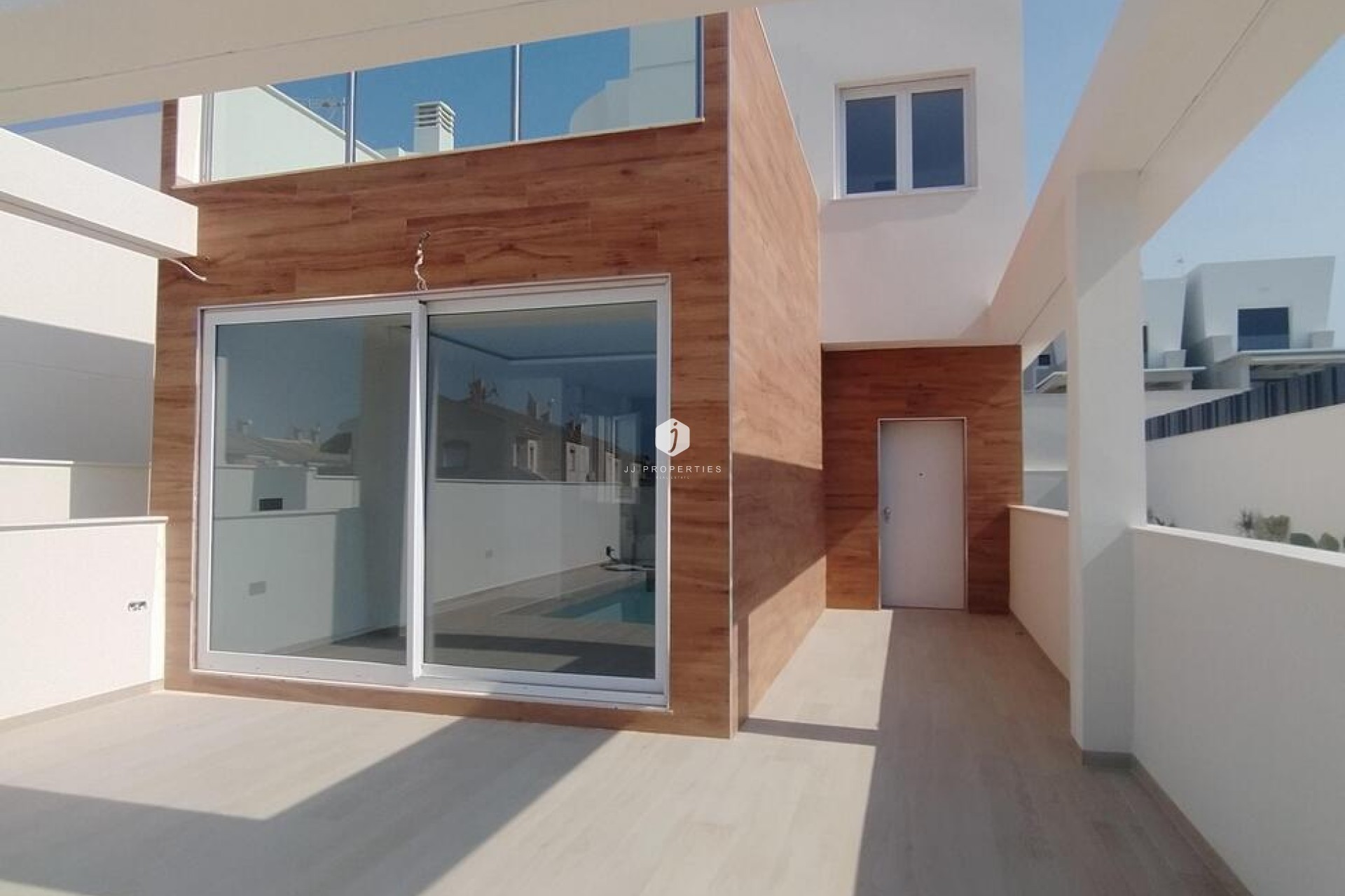 Aus zweiter Hand - Villa Penthouse -
Torrevieja - aguas nuevas