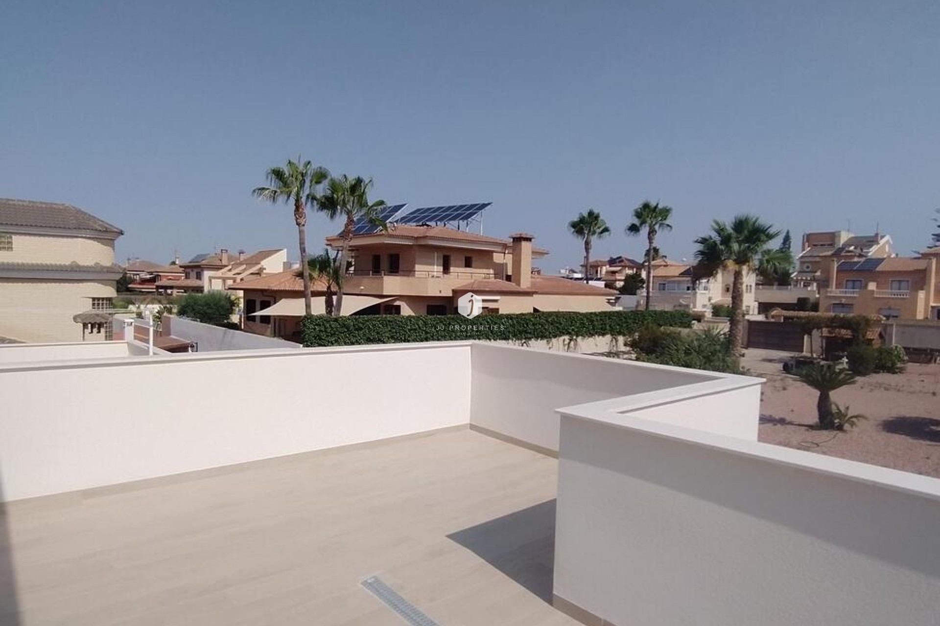 Aus zweiter Hand - Villa Penthouse -
Torrevieja - aguas nuevas