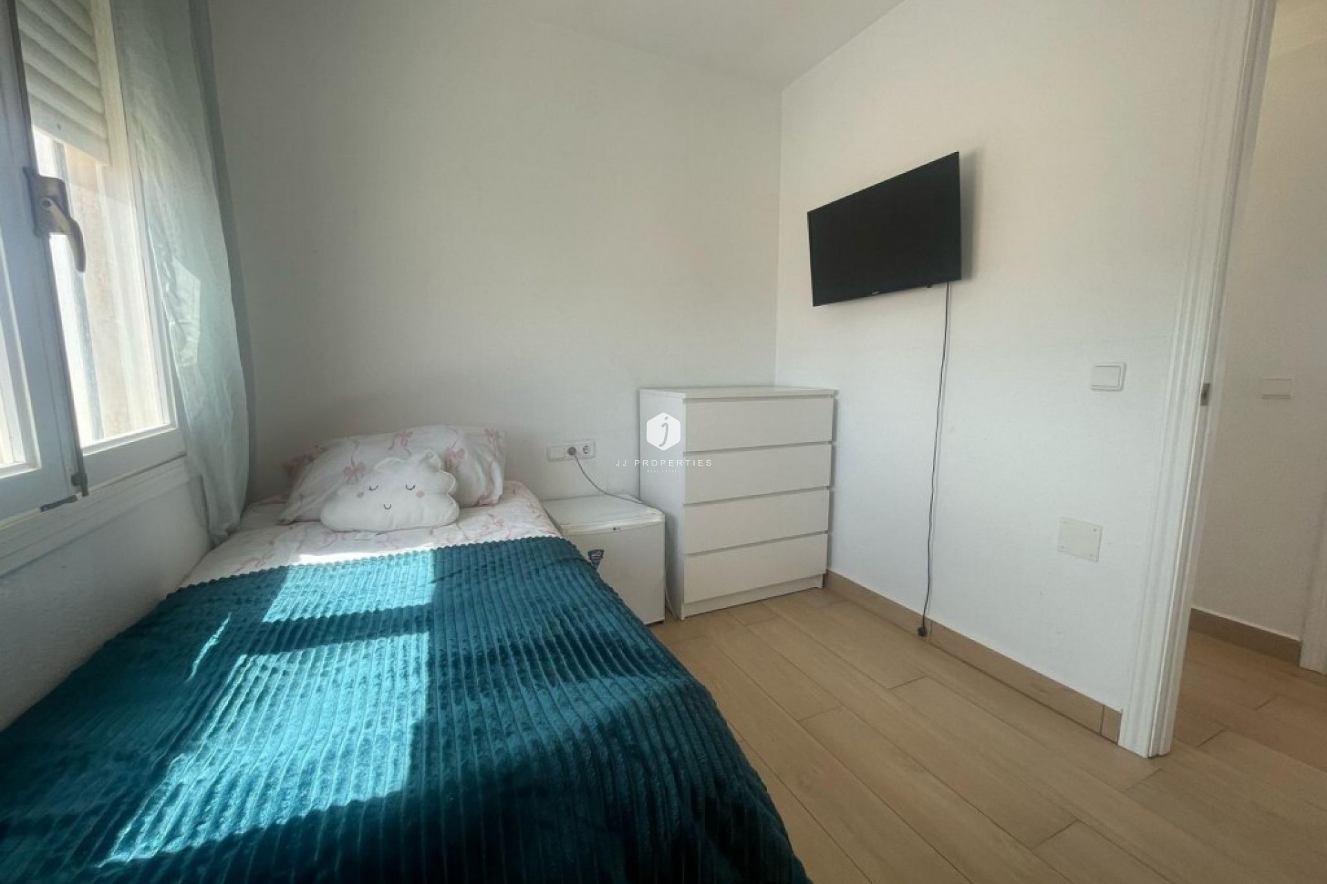 Aus zweiter Hand - Villa -
Playa Flamenca - Costa Blanca