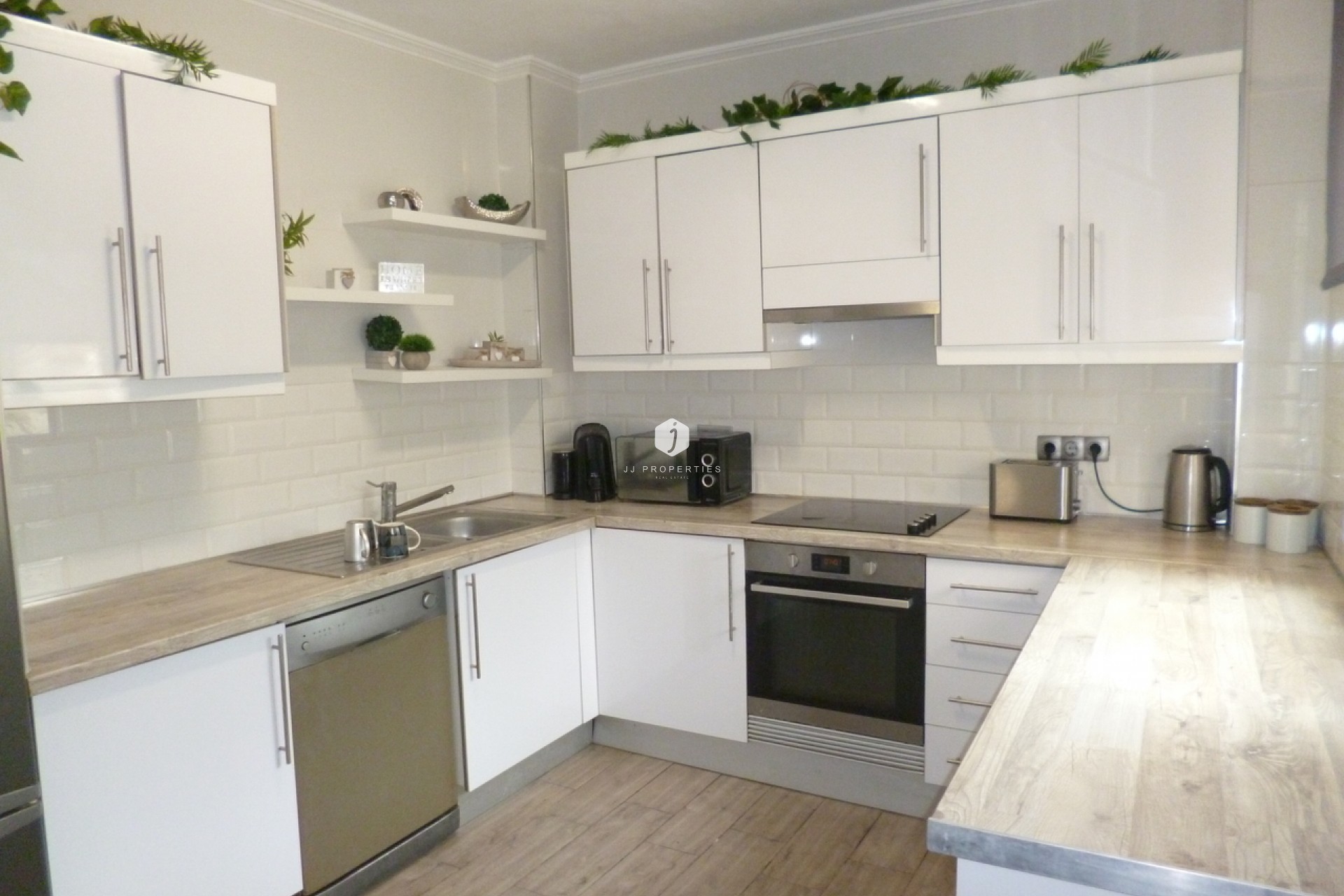 Aus zweiter Hand - Villa -
Playa Flamenca - Costa Blanca