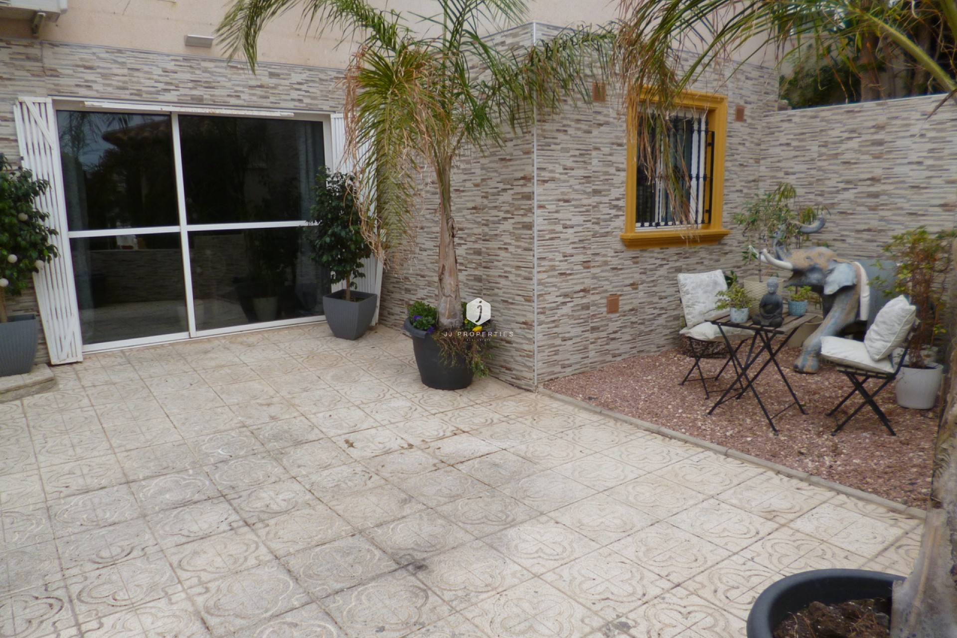 Aus zweiter Hand - Villa -
Playa Flamenca - Costa Blanca