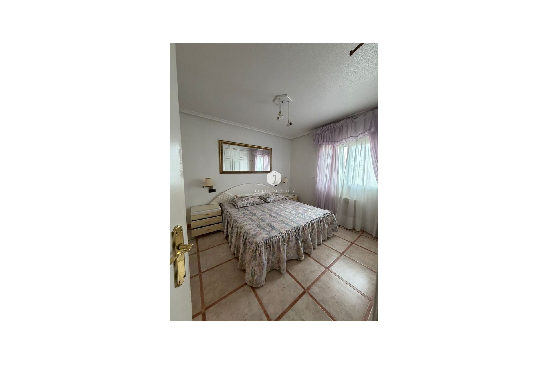 Aus zweiter Hand - Villa -
Playa Flamenca - Costa Blanca