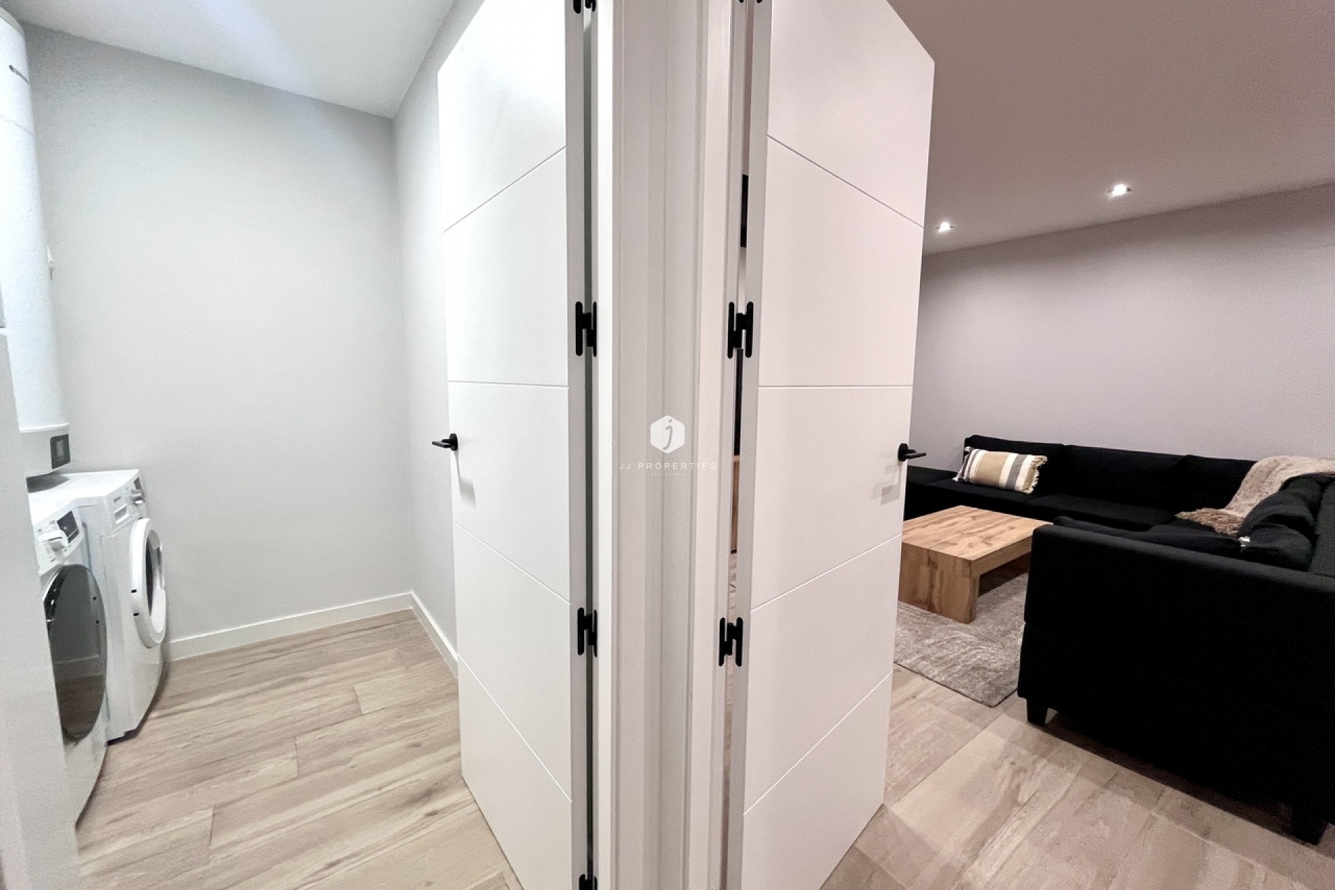 Aus zweiter Hand - Villa -
Punta Prima - Costa Blanca