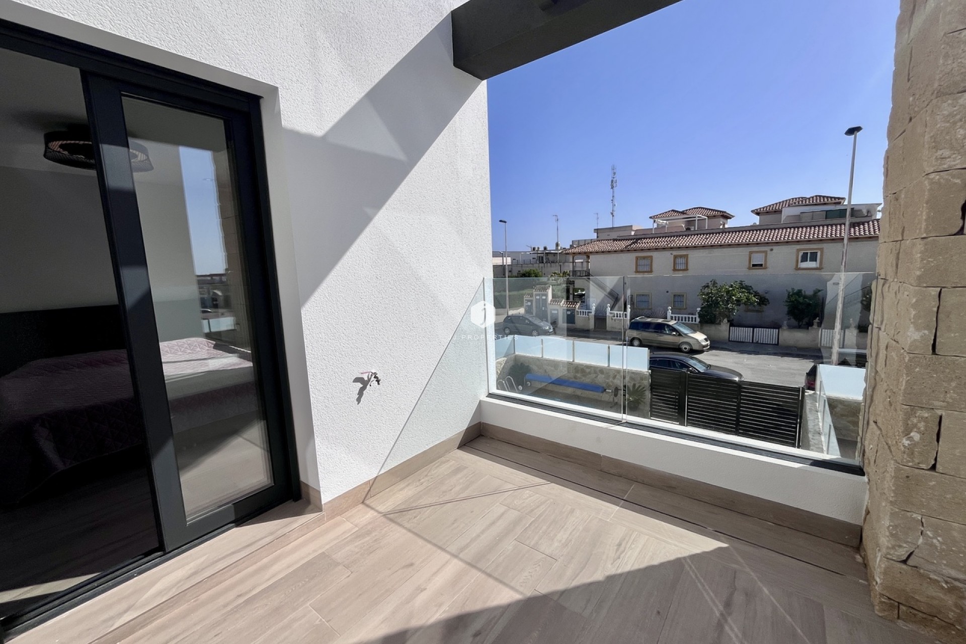 Aus zweiter Hand - Villa -
Punta Prima - Costa Blanca
