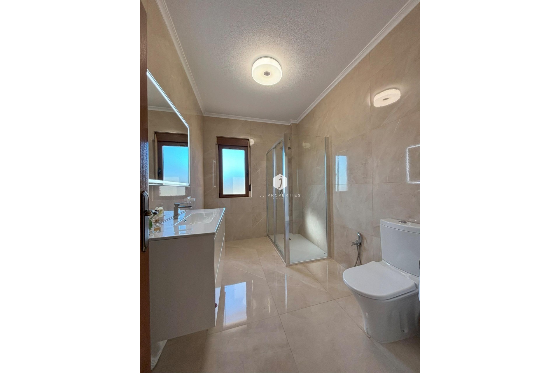 Aus zweiter Hand - Villa -
Rojales - Ciudad Quesada