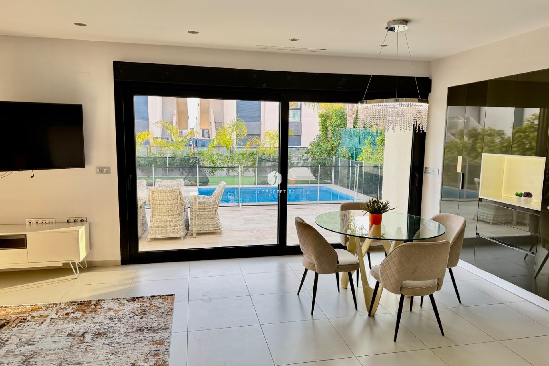 Aus zweiter Hand - Villa -
Rojales - Cuidad Quesada