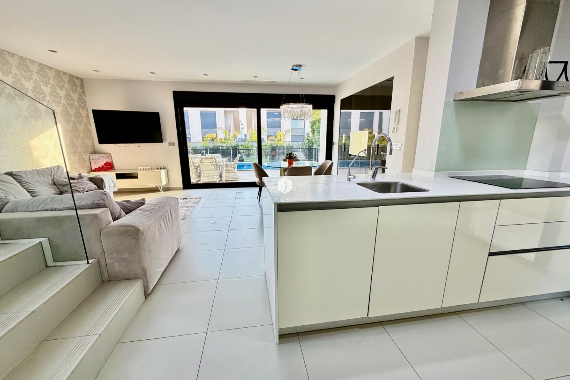 Aus zweiter Hand - Villa -
Rojales - Cuidad Quesada